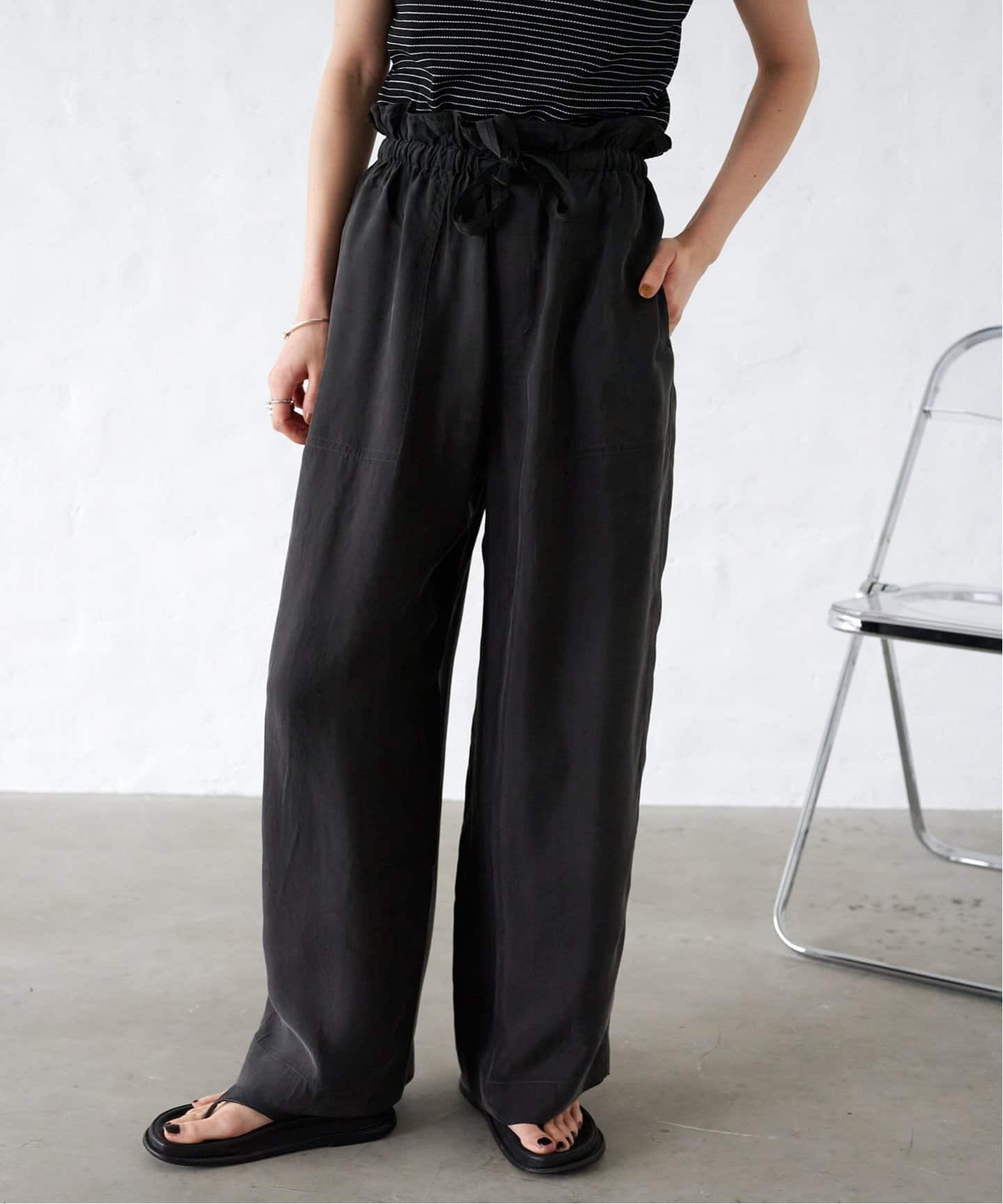 アパルトモン キュプラ カーゴパンツ ブラック ベルトチェーン ブラックカーゴパンツ(LIGHT FABRIC) | VOLCAN&APHRODITE