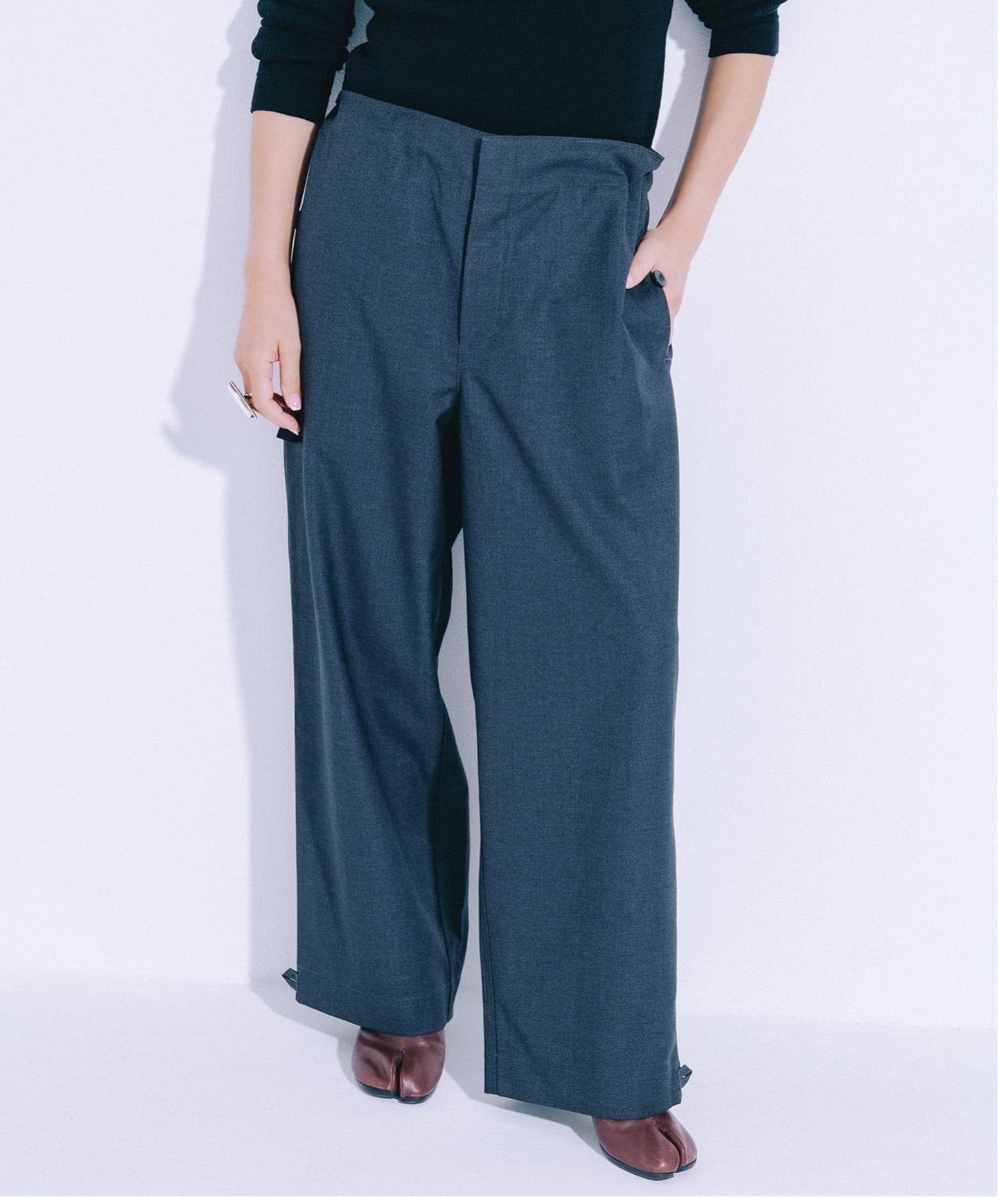 完売品　二宮こずえ× OUTDOOR PRODUCTSコラボパンツ Cozue Ninomiya EX suspender pants（スラックス）｜OUTDOOR PRODUCTS