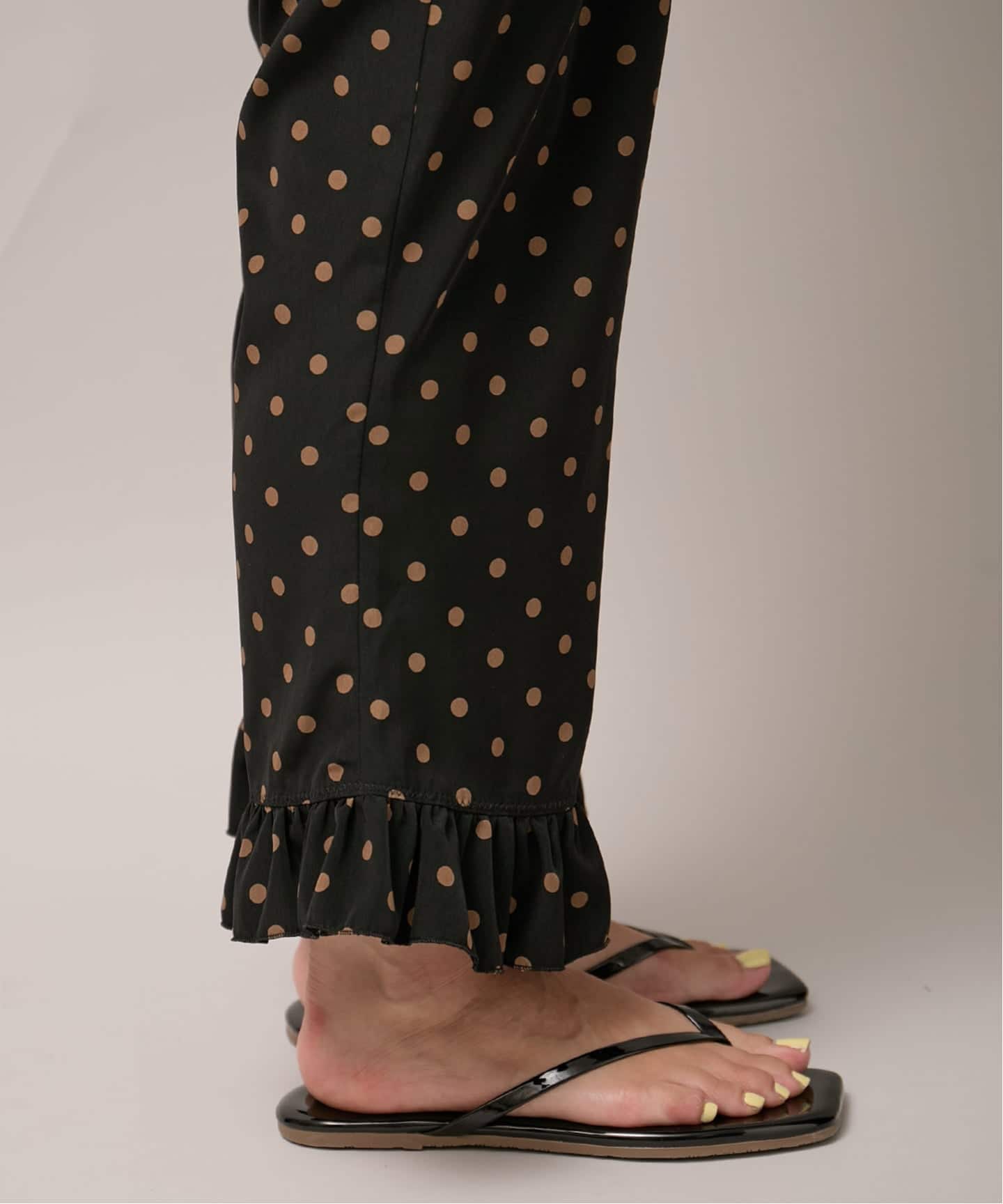 追加》ドットフリルパンツ（その他パンツ）｜Bonum（ボナム）の通販