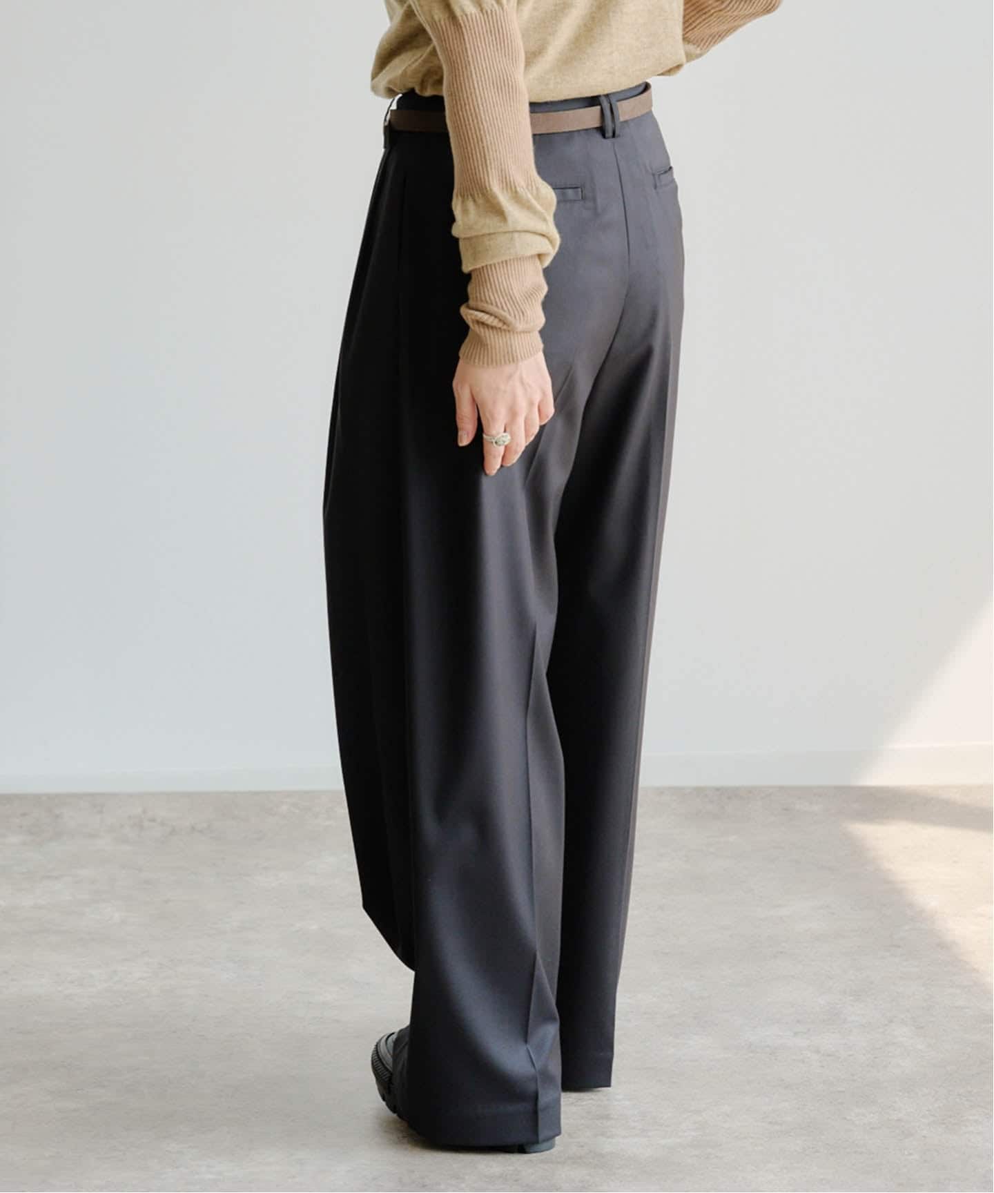 TODAYFUL Lightweight Tuck Trousers 12520704（スラックス）｜BOICE
