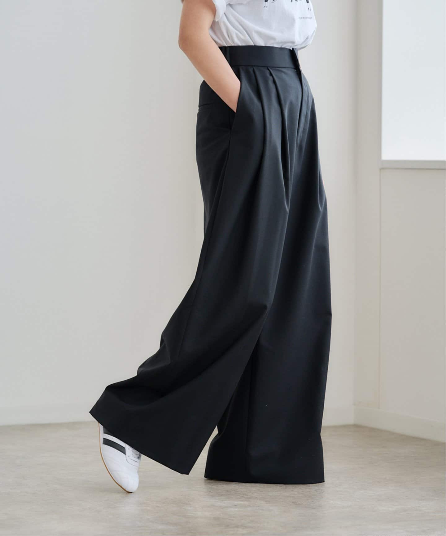 ATON WOOL TROPICAL WIDE EASY PANTS（スラックス）｜BOICE FROM