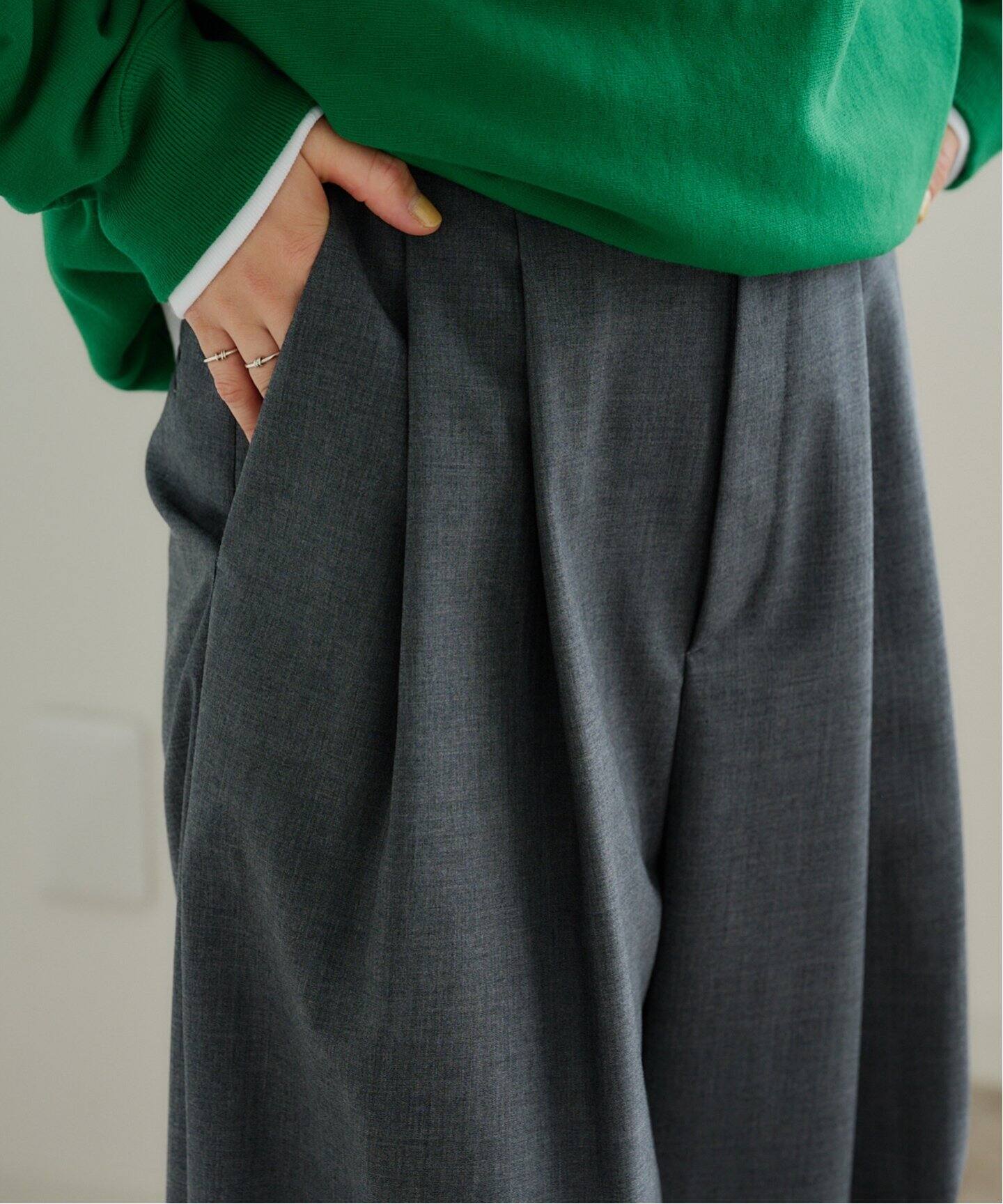 ATON WOOL TROPICAL WIDE EASY PANTS（スラックス）｜BOICE FROM