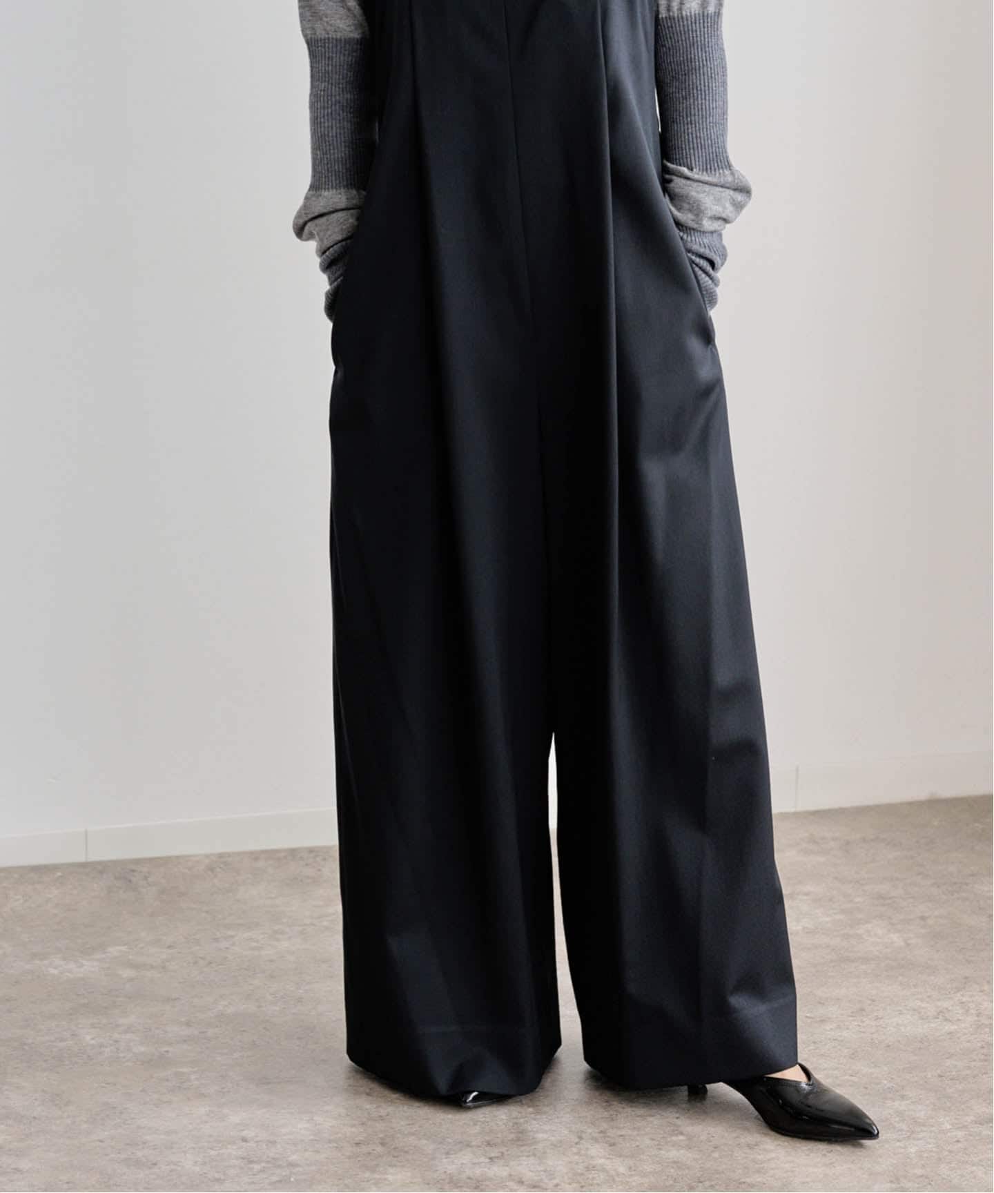 ATON WOOL SATIN STRETCH JUMPSUIT（サロペット／オーバーオール