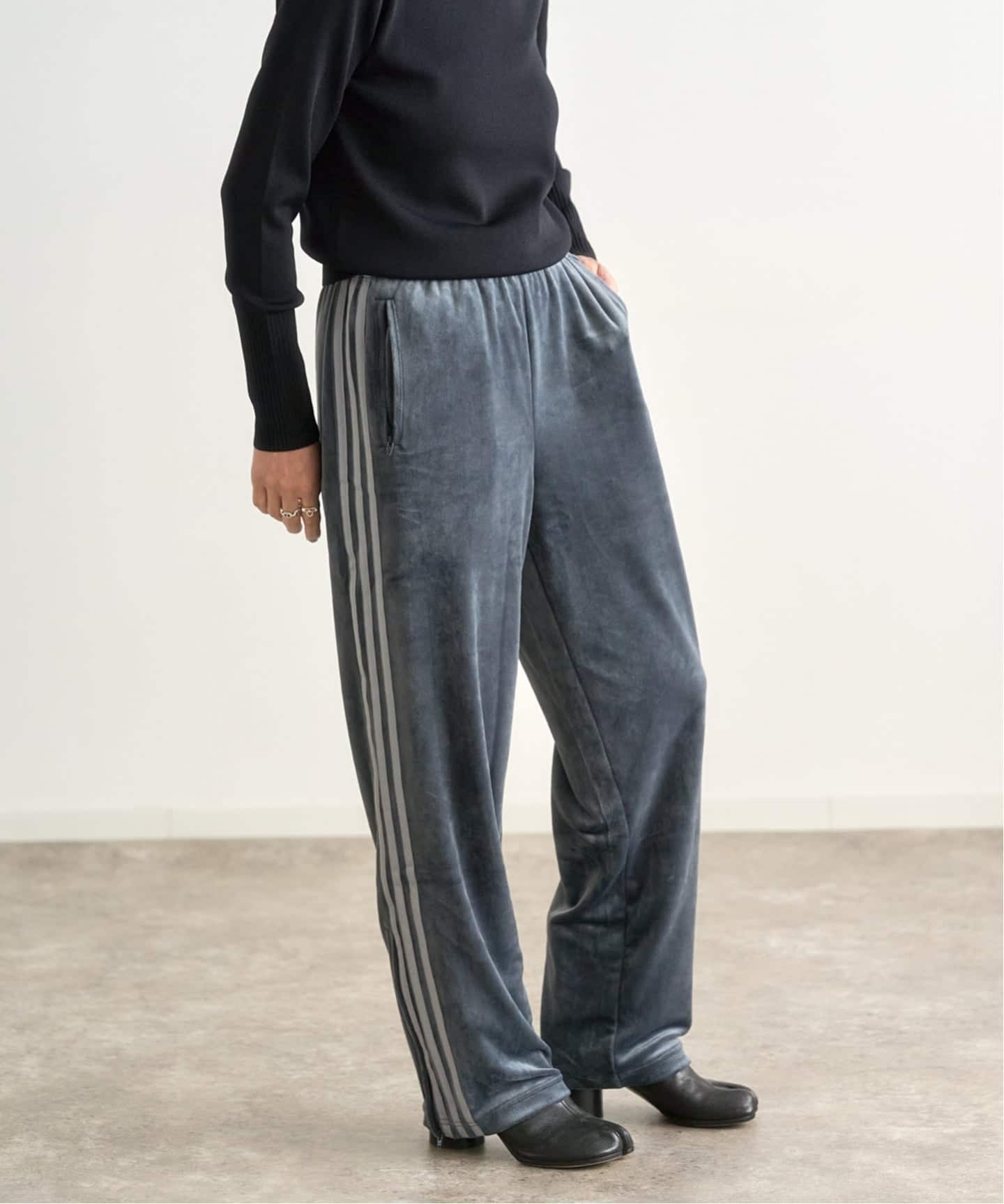 ADIDAS FB TP VELOUR CI147（ジャージ／トラックパンツ）｜BOICE FROM