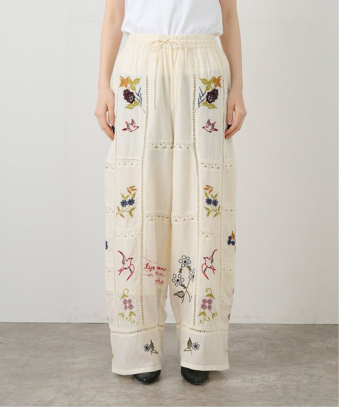 【新品】Embroidery Patchwork Trousers Stonewashed Embroidered Patchwork Pants | Sienna Blue Co