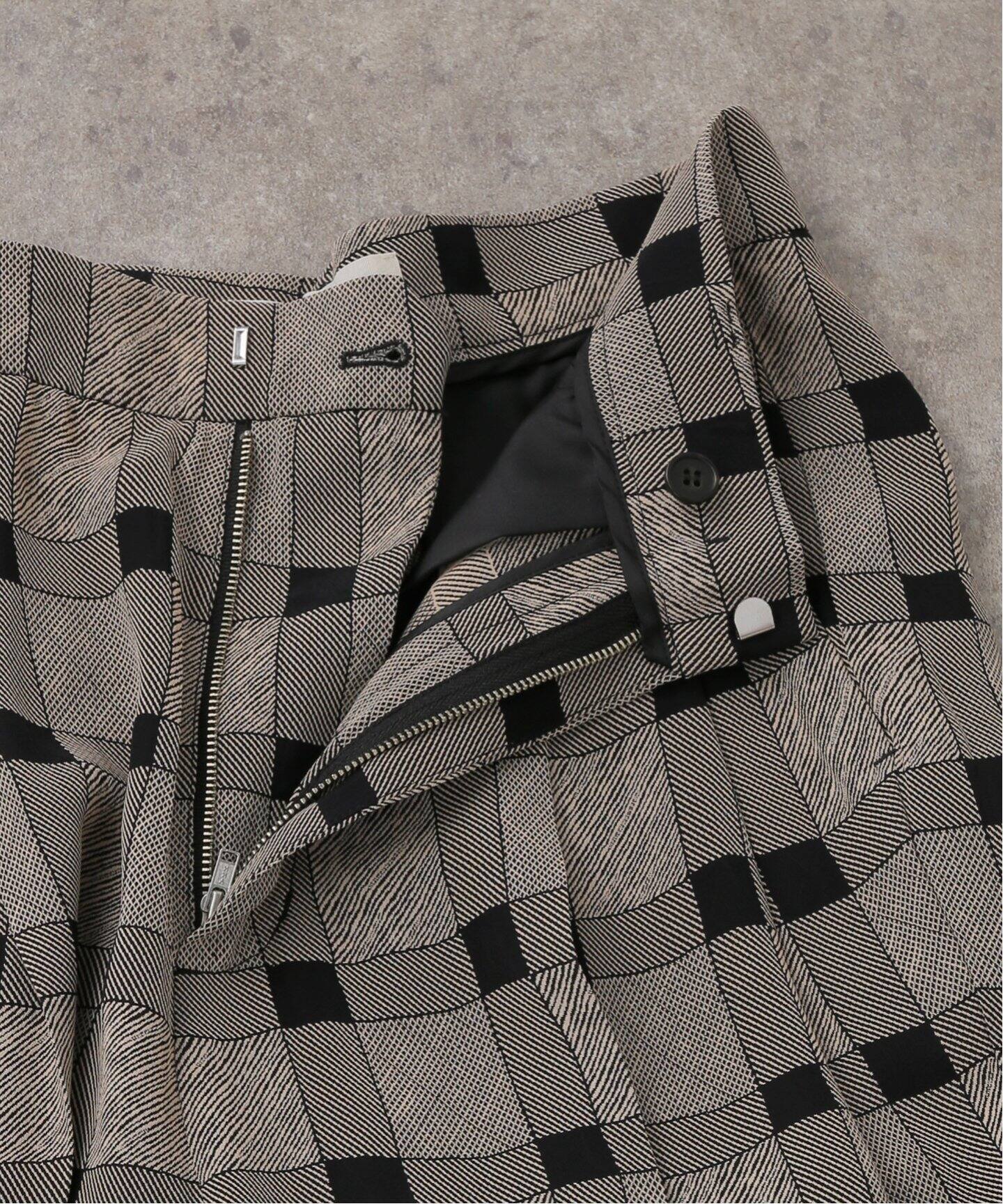 TODAYFUL Checkjacquard Tuck Trousersブラック TODAYFUL Checkjacquard Tuck Trousers 12510714（スラックス