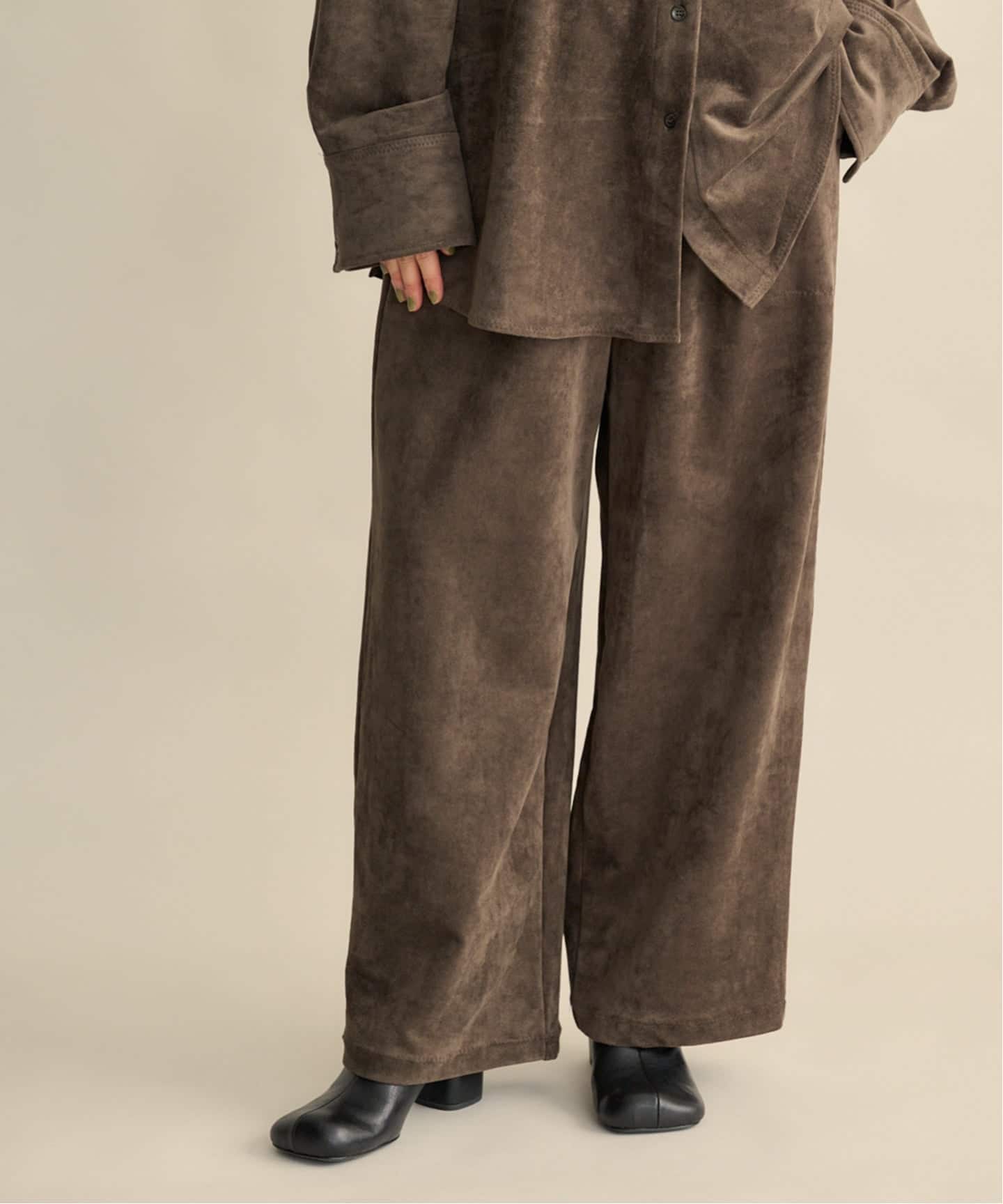 ETRE TOKYO フェイクスウェードリラクシーパンツ（スラックス）｜BOICE