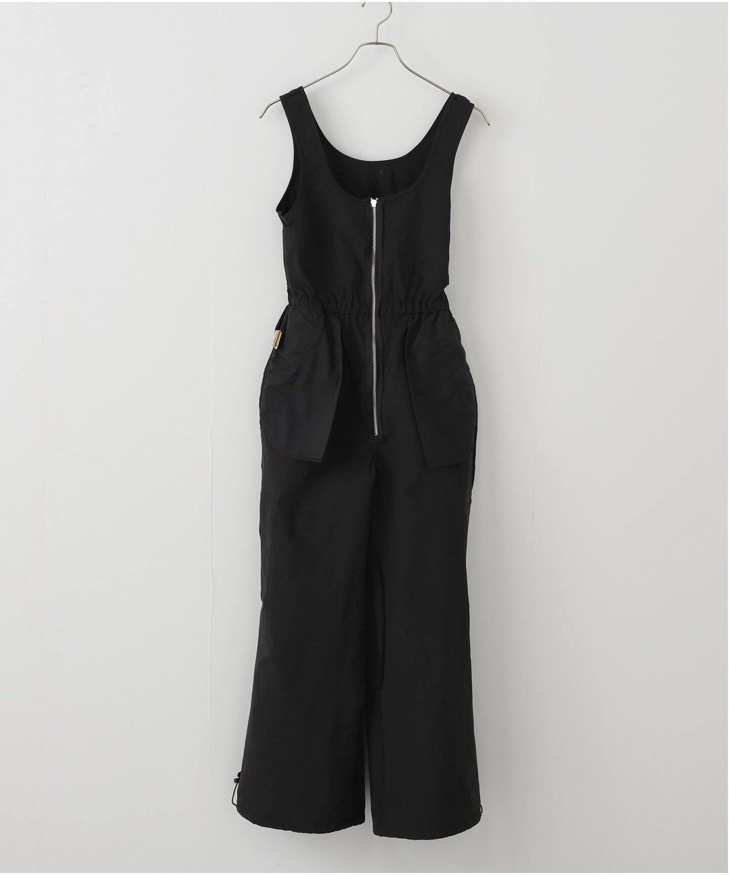 【anuke 】ブラック オールインワン　36 anuke Nylon Zip Combinaison 62510310（つなぎ／オールインワン