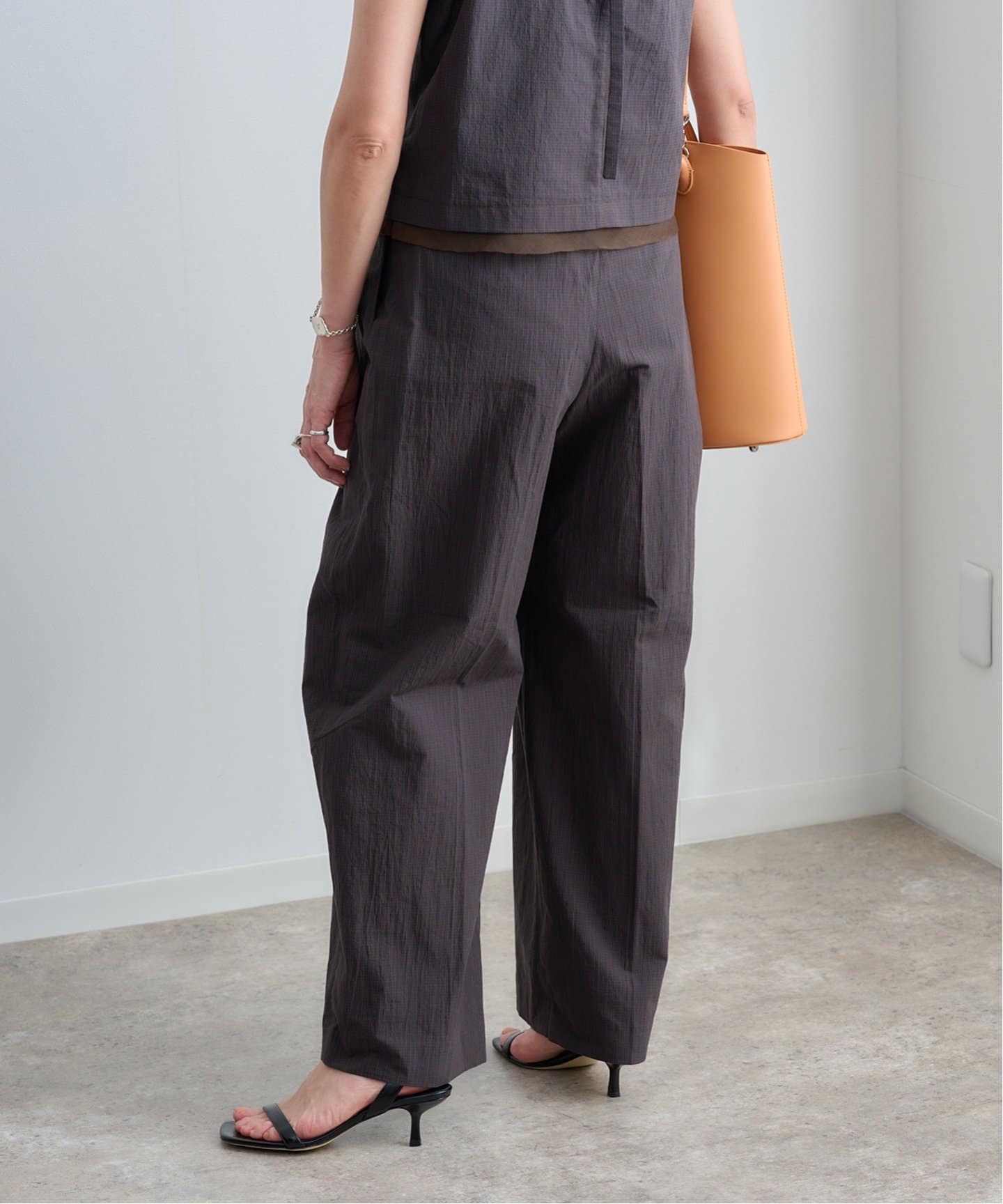 【新品】anuke Check Tuck Pants 36サイズ ànuke online store（アンヌーク） / Check Tuck PantsCheck