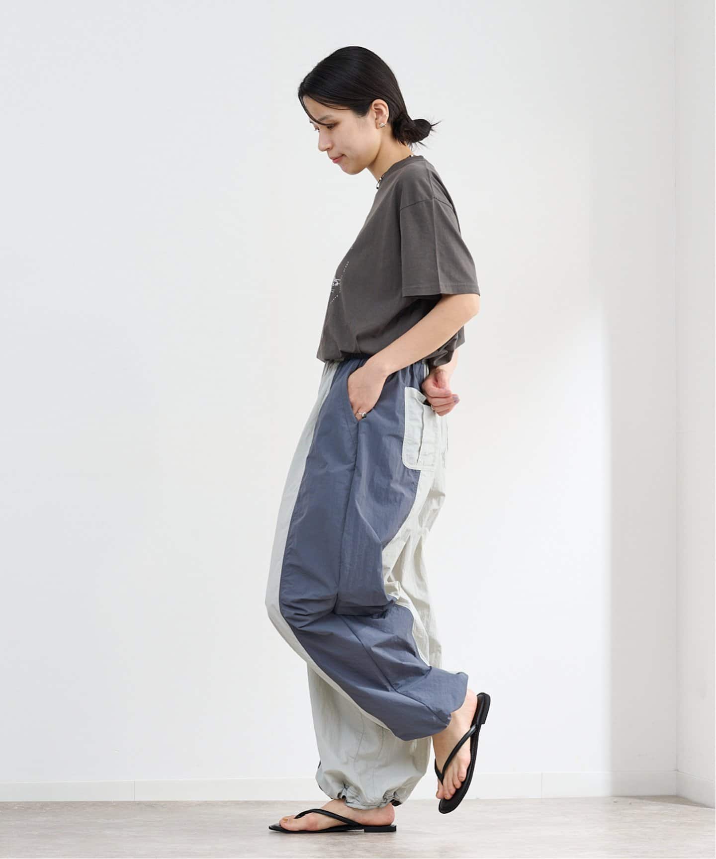 Bicolor Parachute Pants anuke 36 ブラウン　新品 ànuke online store（アンヌーク） / Bicolor Parachute