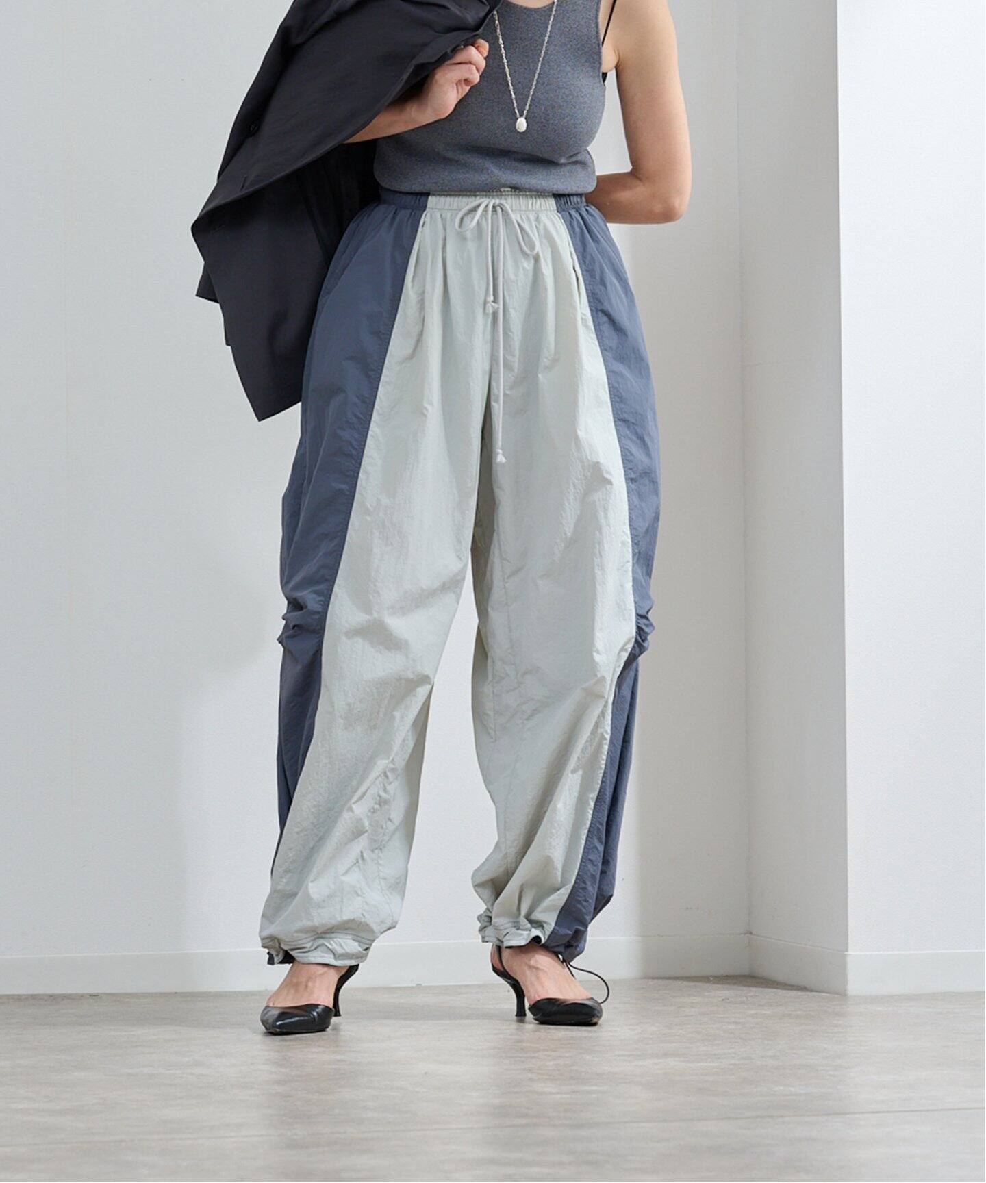【anuke】Bicolor parachute pants 38size anuke】Bicolor parachute pants 38size ànuke online store