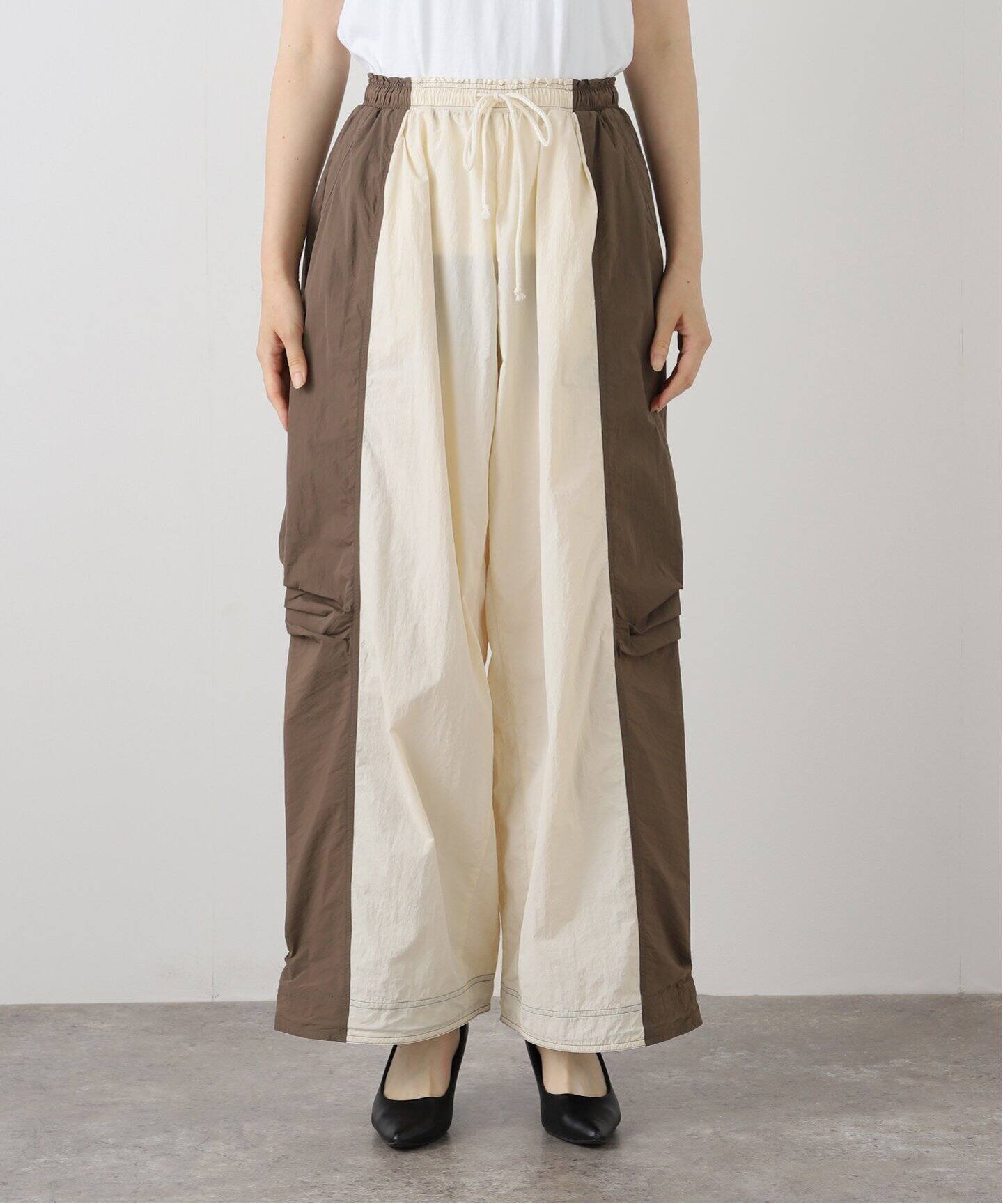 【anuke】Bicolor parachute pants 38size anuke】Bicolor parachute pants 38size ànuke online store
