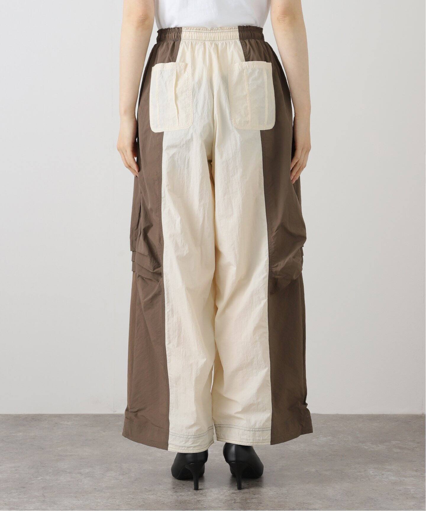 anuke Bicolor Parachute Pants（ジャージ／トラックパンツ