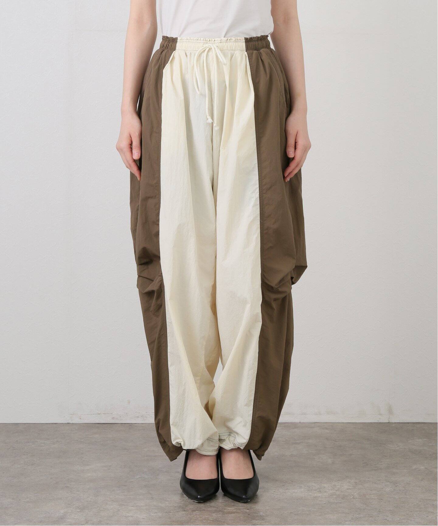 anuke Bicolor Parachute Pants（ジャージ／トラックパンツ