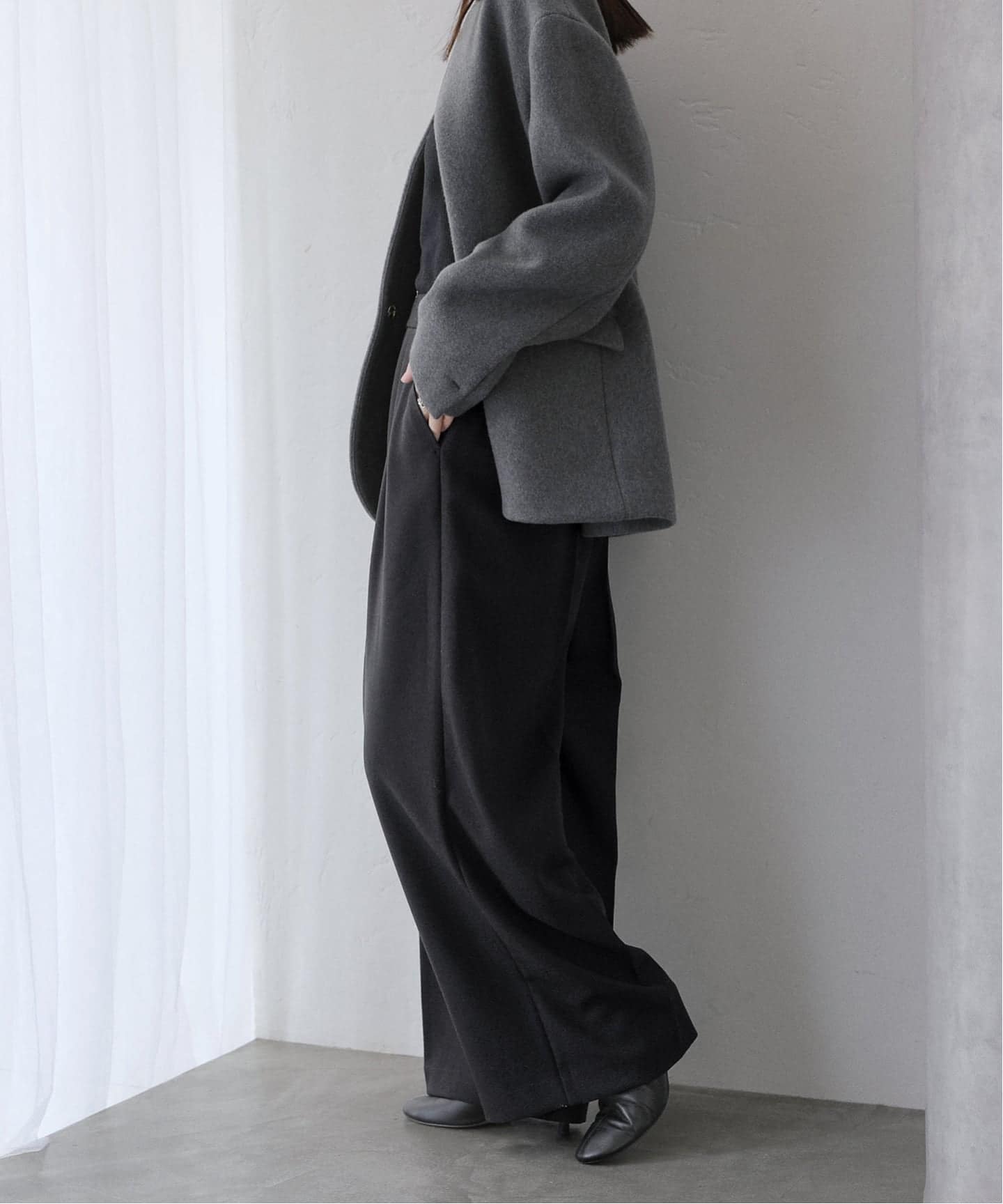 ウーリーカルゼワイドパンツ（スラックス）｜La Totalite（ラ