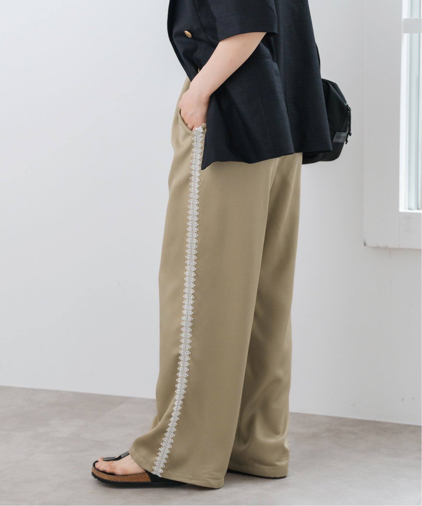 スピックアンドスパン レースパンツ Spick & Span（スピックアンドスパン）の「レースフレアパンツ