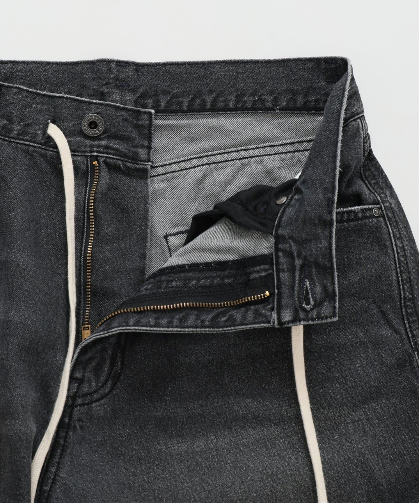 5 1/2 SOFT DRAWSTRINGDENIM（デニムパンツ・ジーンズ）｜Spick