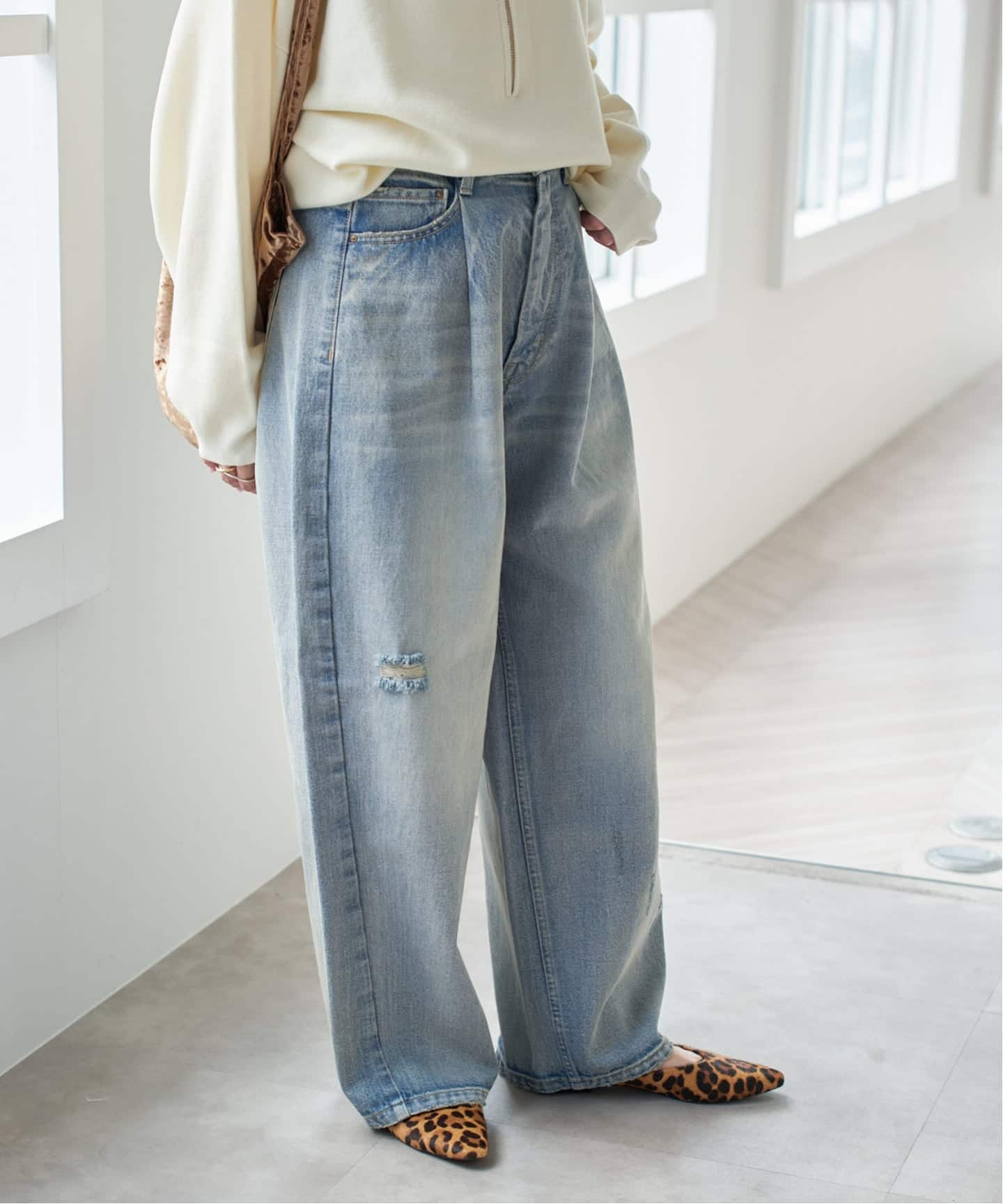 5 1/2 TUCKBARREL DENIM（デニムパンツ・ジーンズ）｜Spick and Span