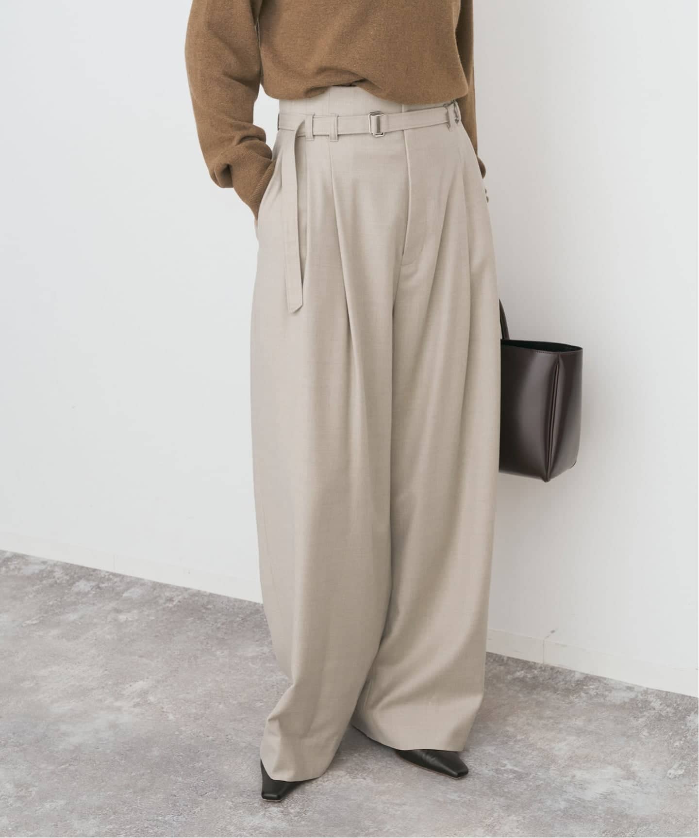 ベージュ サスペンダー付き ワイドパンツ　Spick and Span ベージュ サスペンダー付き ワイドパンツ Spick and Span