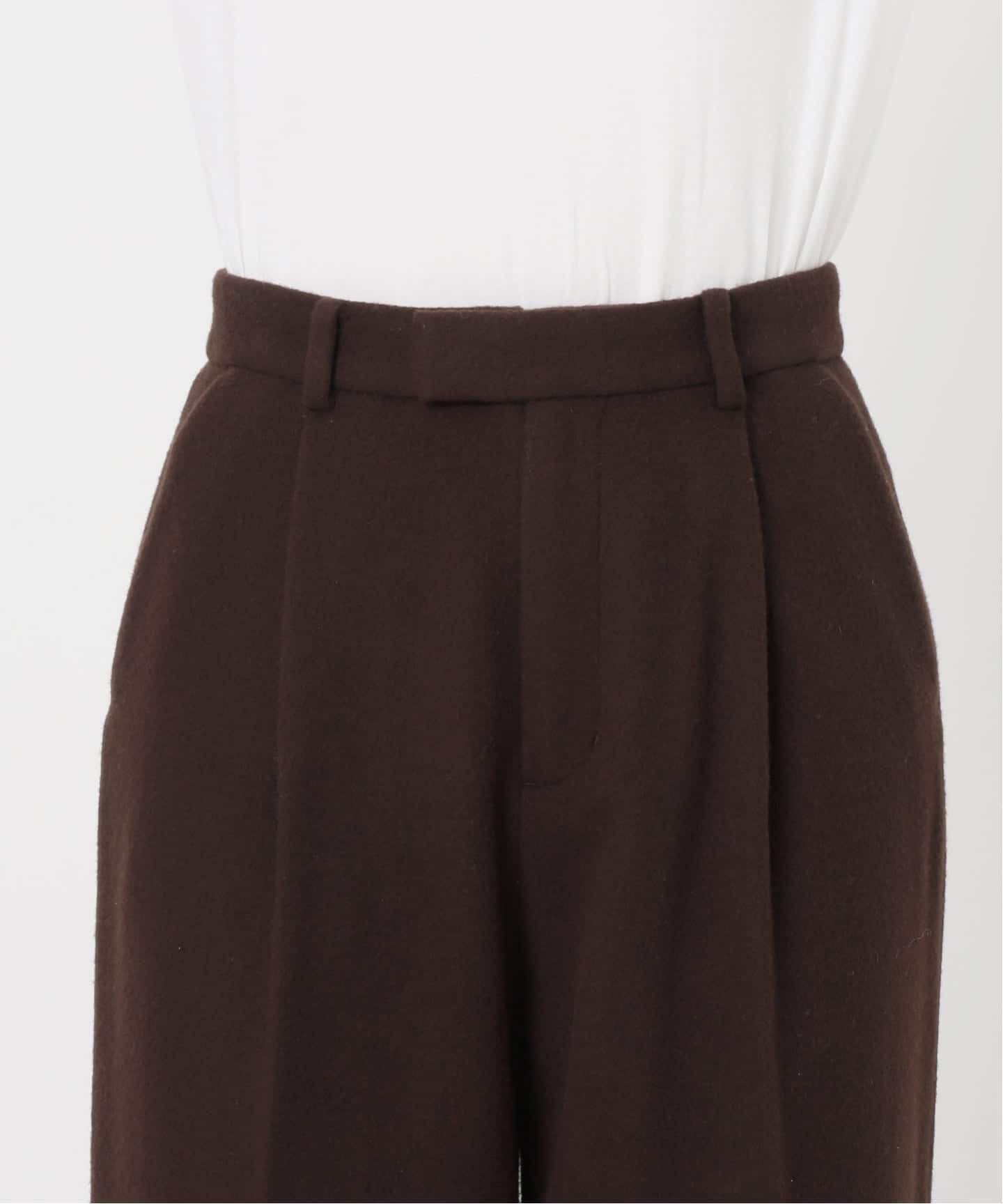 Higuchi*Sビーバーストレートタックパンツ（スラックス）｜Spick and