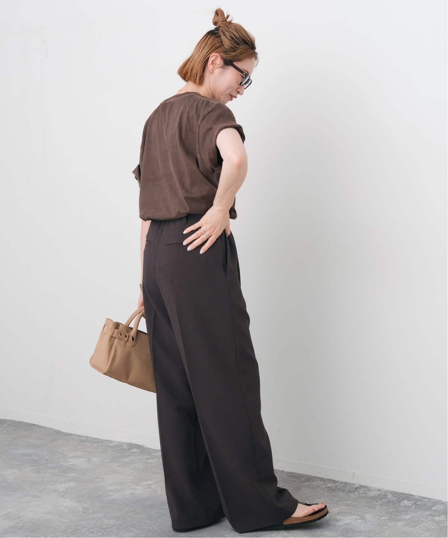 23AW【定価14,300円】Spick&Spanダブルクロスツータックパンツ 23AW【定価14,300円】Spick&Spanダブルクロスツータックパンツ