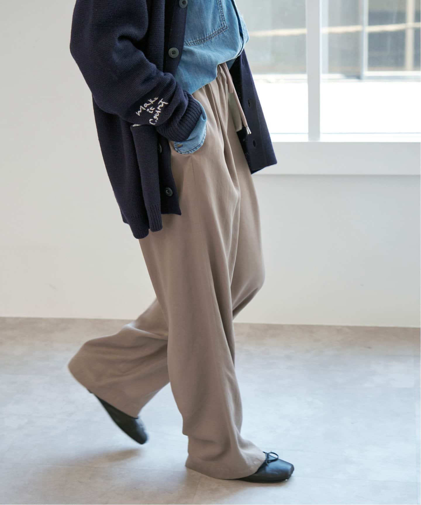 Spick & Span サテンイージーパンツ 38 追加》サテンイージーパンツ（その他パンツ）｜Spick and Span
