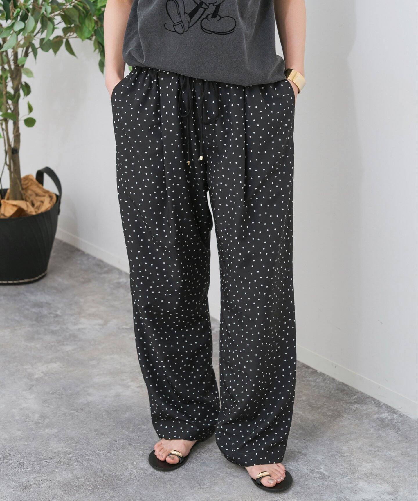 新品　未使用　美品　ドットプリントイージーストレートパンツ spick&span WEB限定》ドットプリントイージーストレートパンツ（スラックス