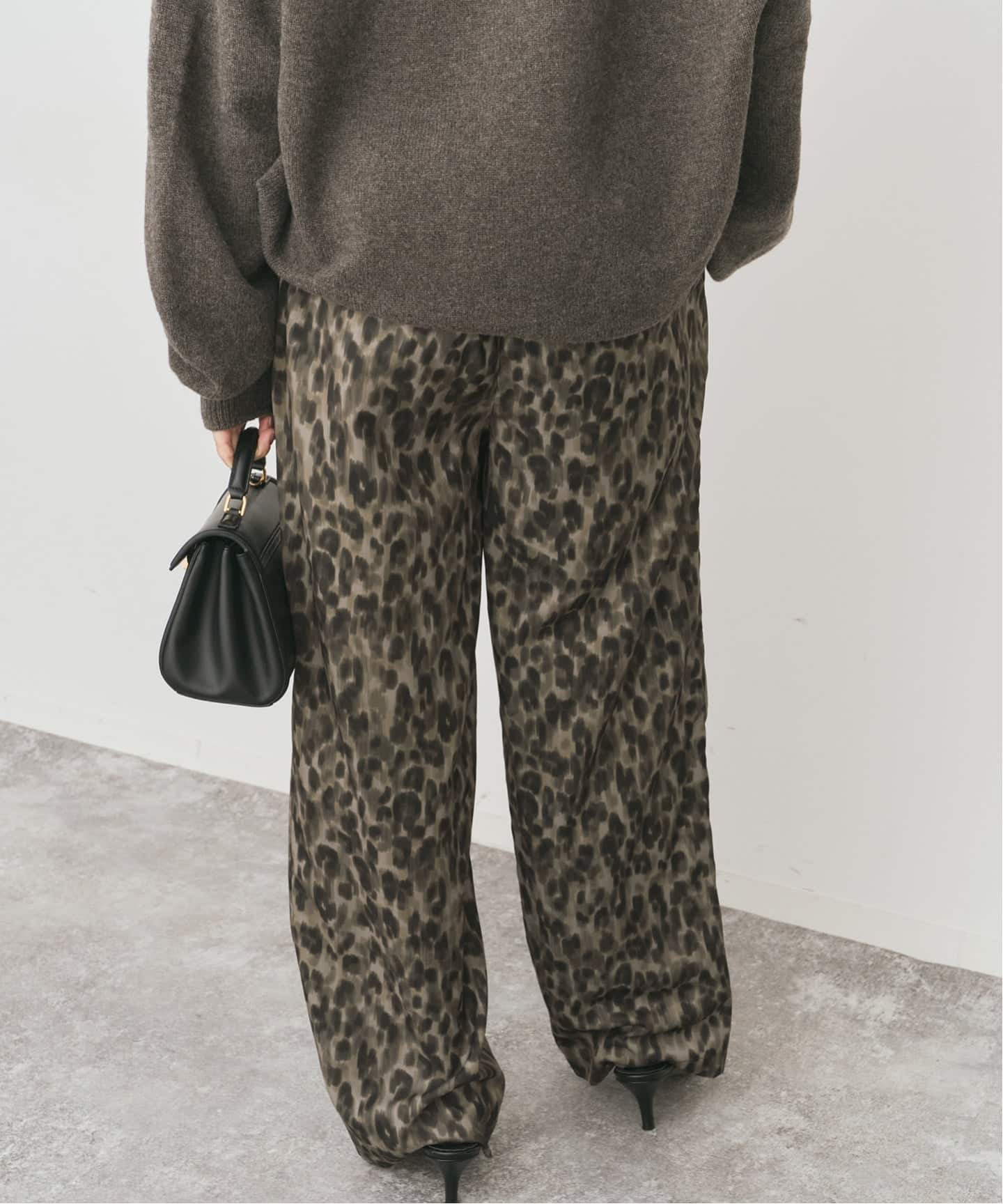 レオパードプリントイージーパンツ サイズ36 WEB限定 / 追加》レオパードプリントイージーパンツ（その他パンツ