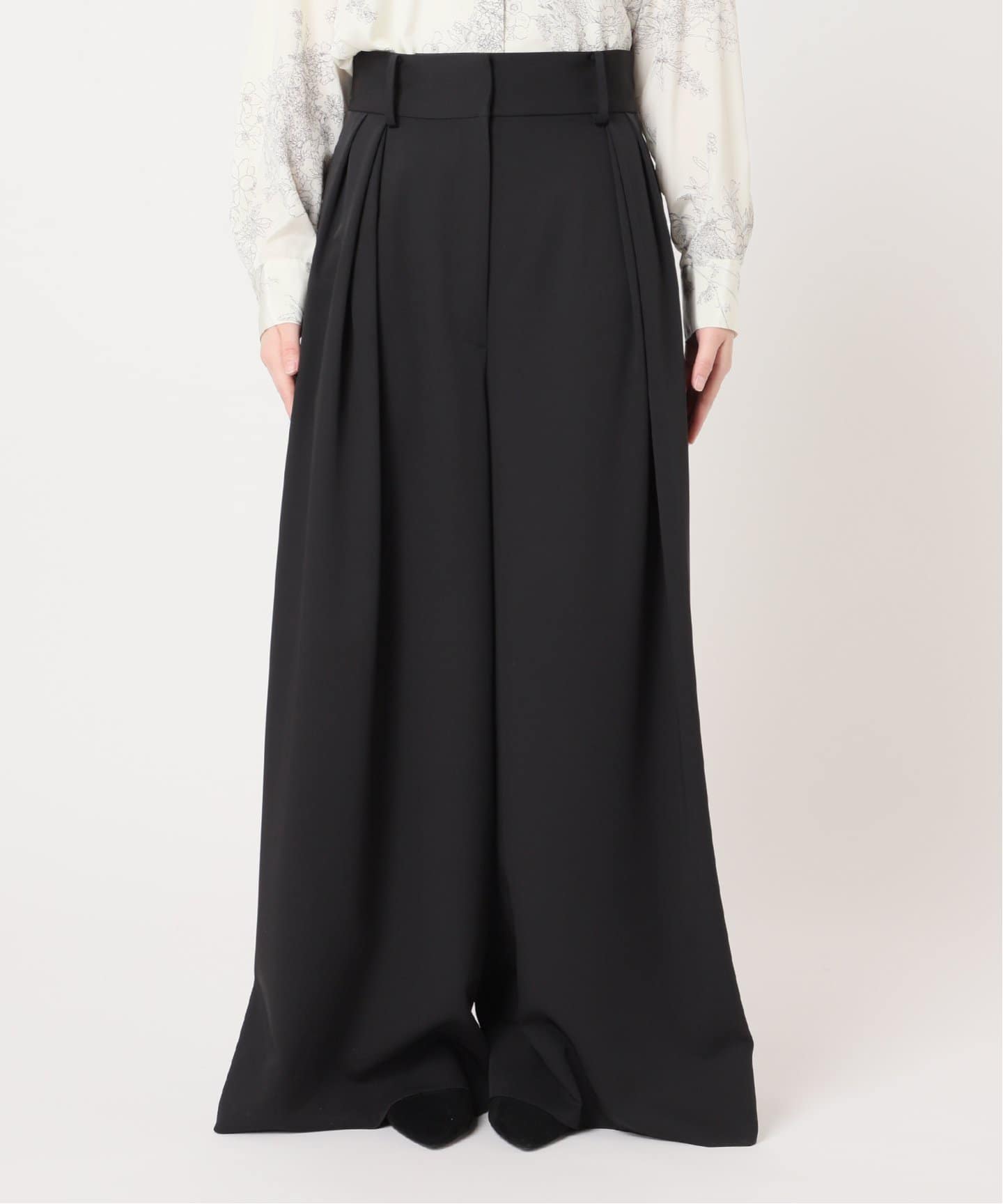Wタックワイドパンツ（スラックス）｜HARDY NOIR（アルディーノアール