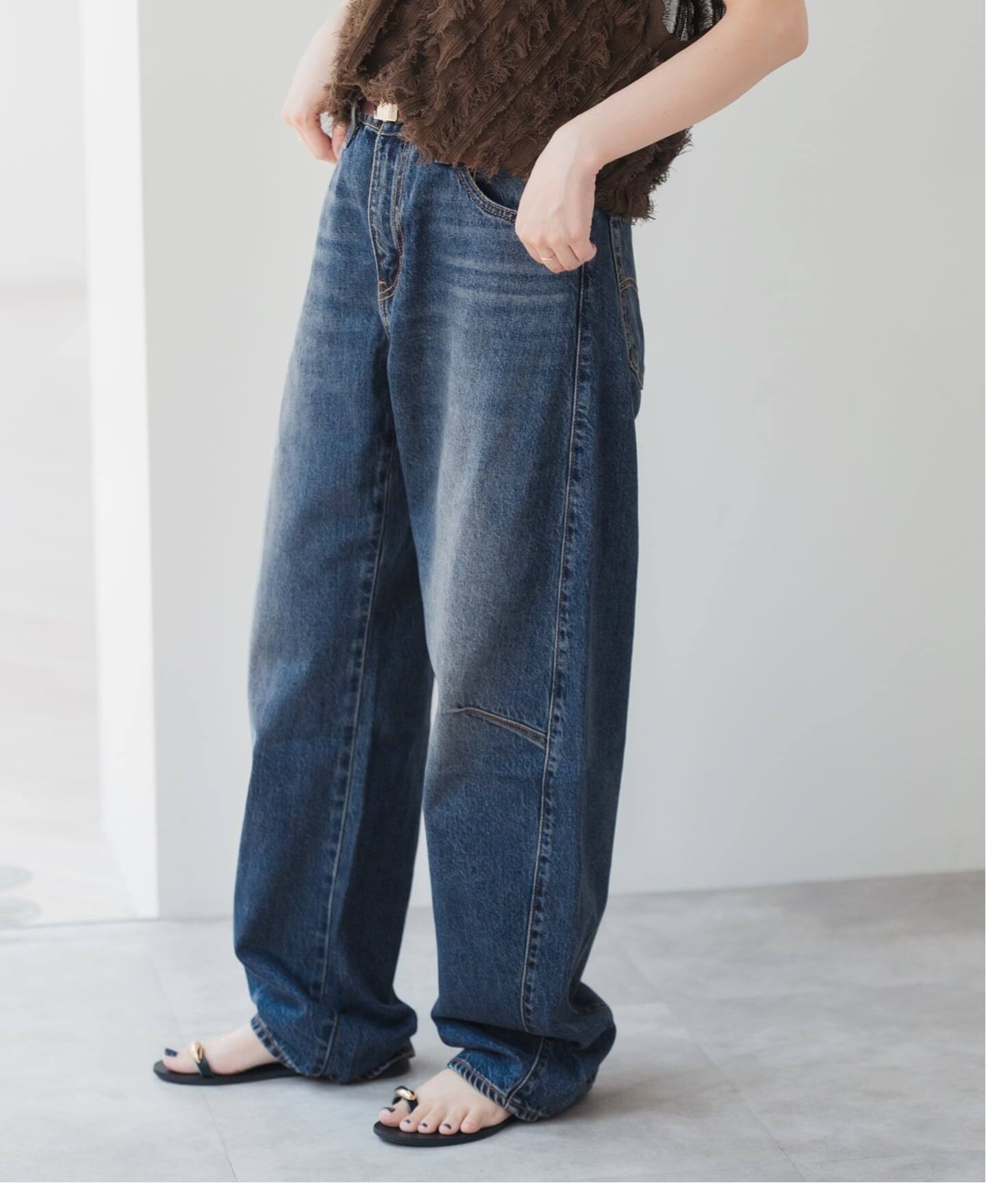 デニム・ジーパン Levi's FW25 BAGGY DAD BARREL (0039A 0007) BAGGY DAD バレルジーンズ – リーバイス®公式オンラインストア