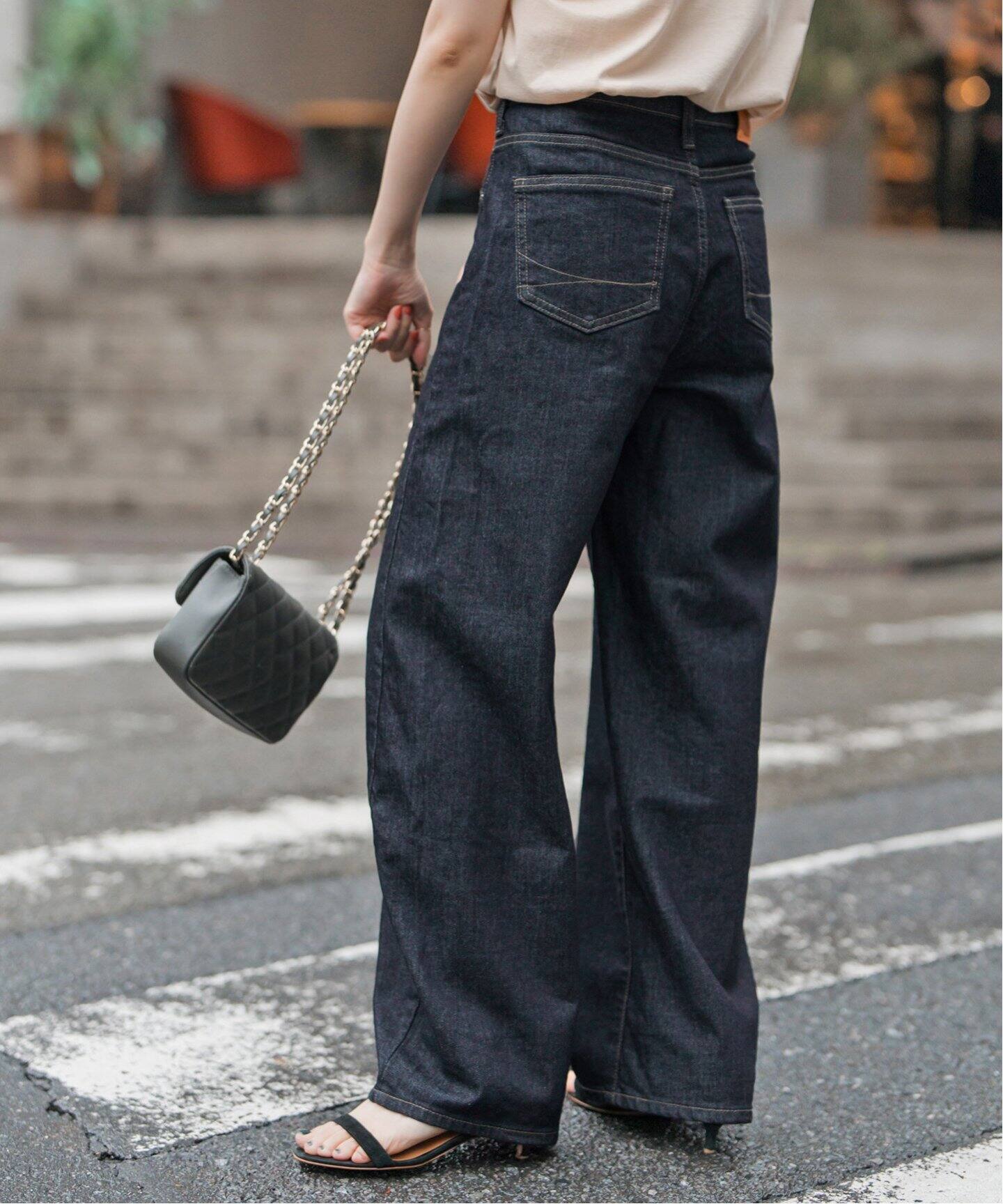 パンツ Spick and Span LOOSE TAPERED DENIM SOMETHING / サムシング 別注HANA CURVE TAPERED（デニムパンツ