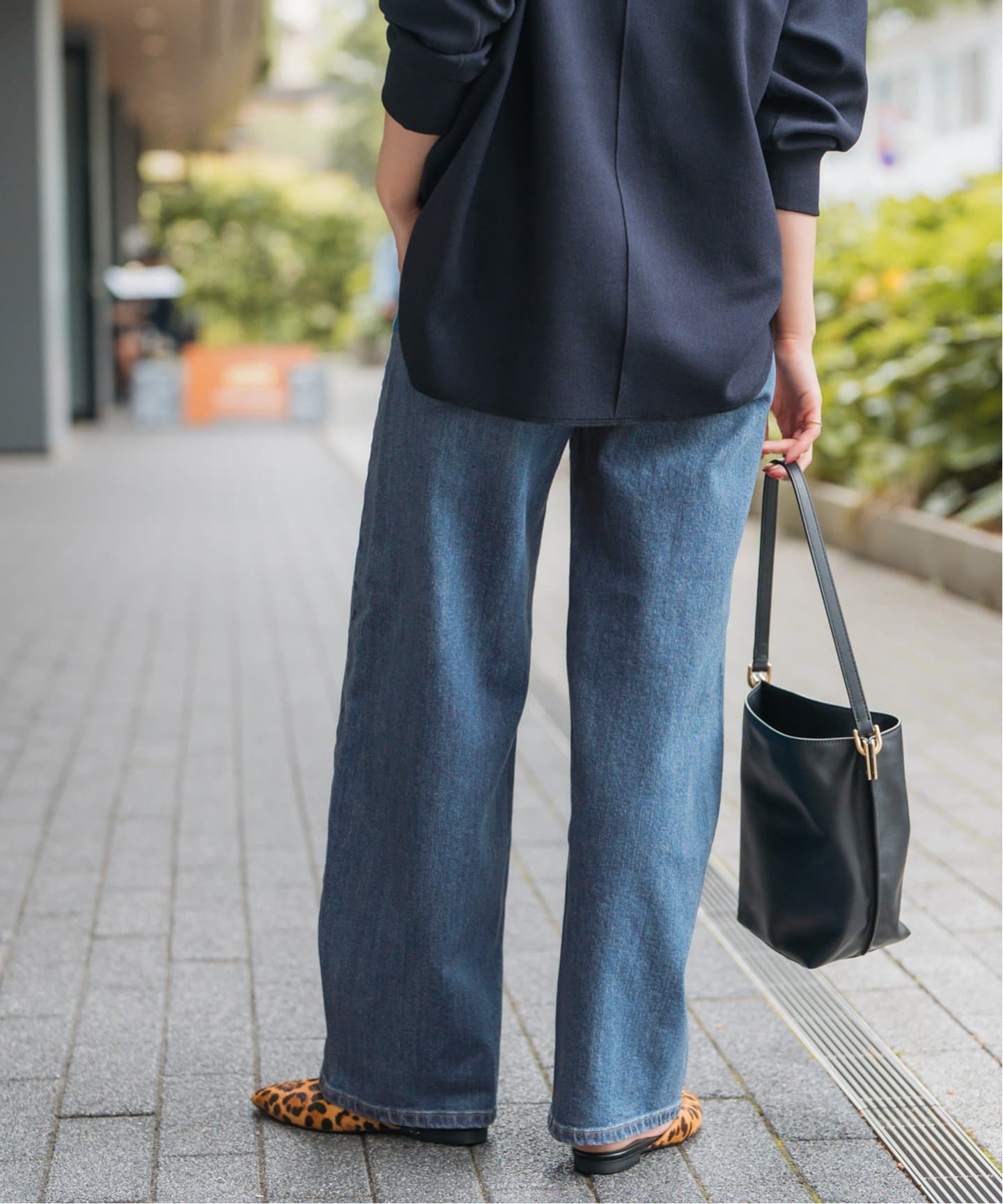 SOMETHING / サムシング 別注HANA CURVE TAPERED（デニムパンツ