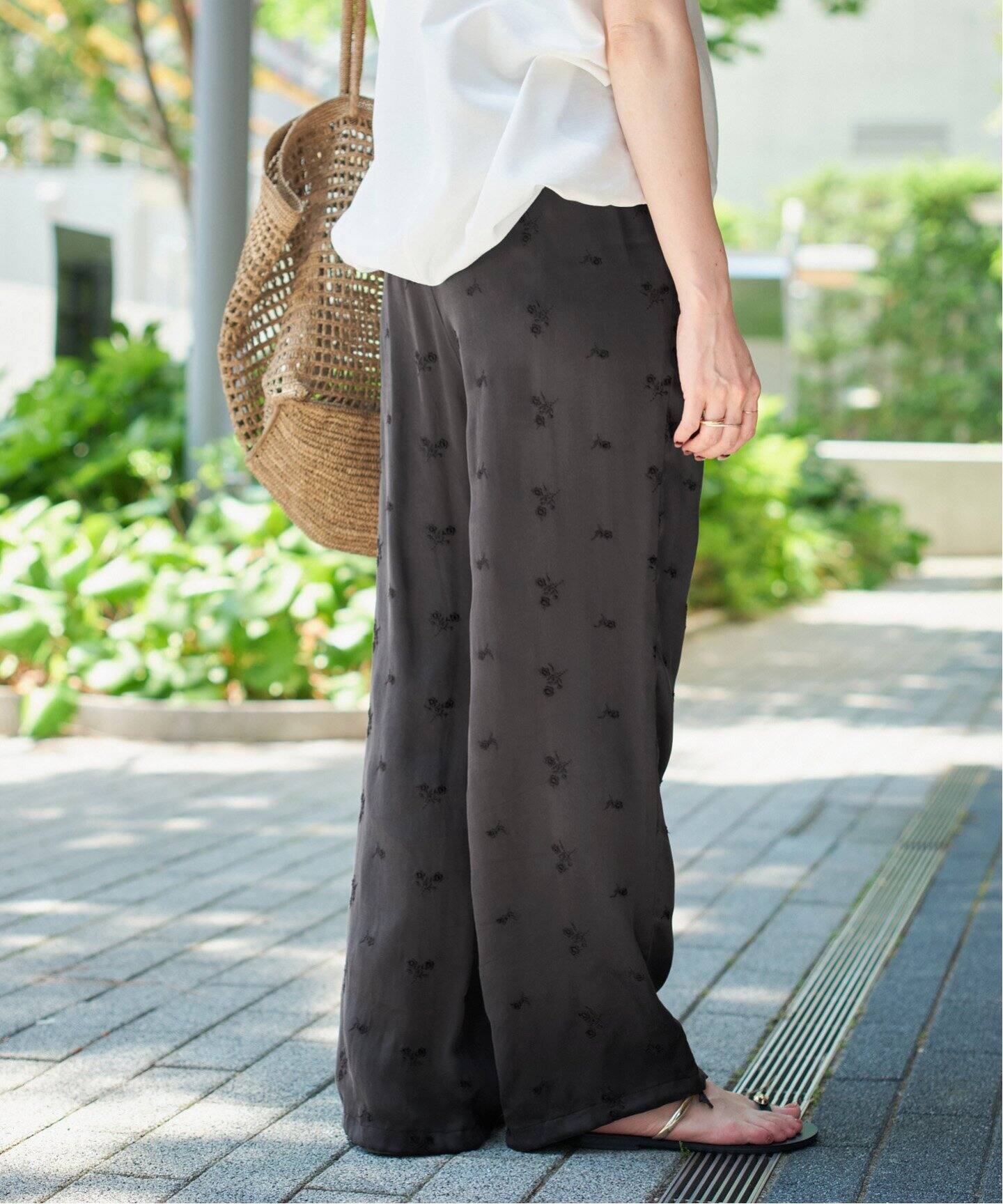 TICCA / ティッカ フラワーエンブロイダリーパンツ（その他パンツ