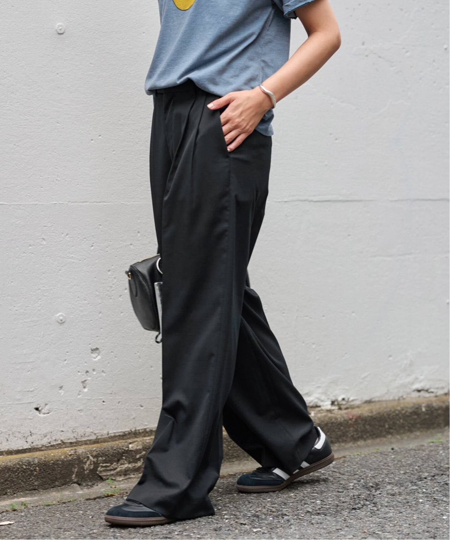 2タックワイドパンツ（スラックス）｜FRAMeWORK（フレームワーク）の