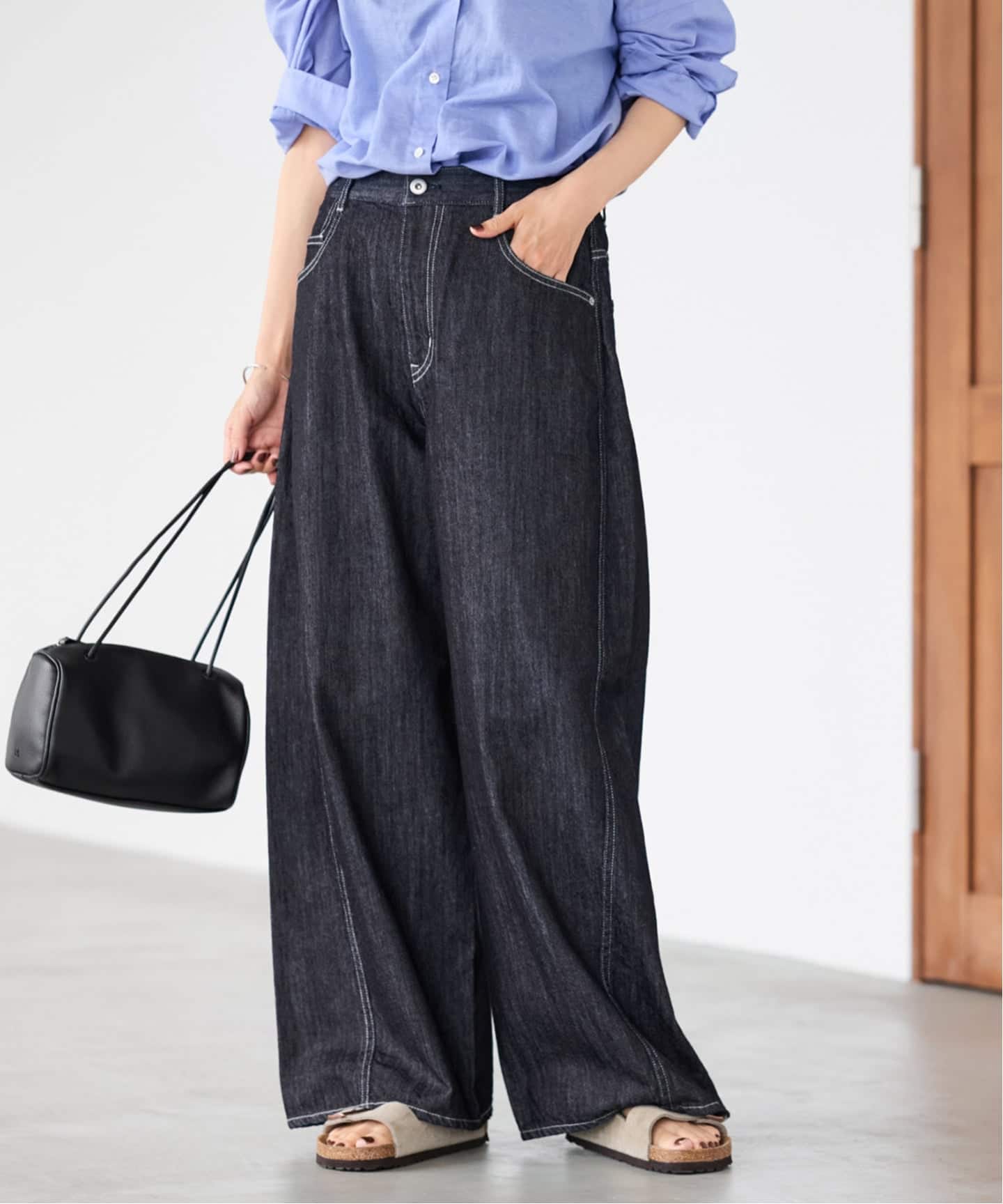 ☆新品・未使用☆フレームワーク　バレルフォルムデニムパンツ　40サイズ ☆新品・未使用☆フレームワーク バレルフォルムデニムパンツ 40