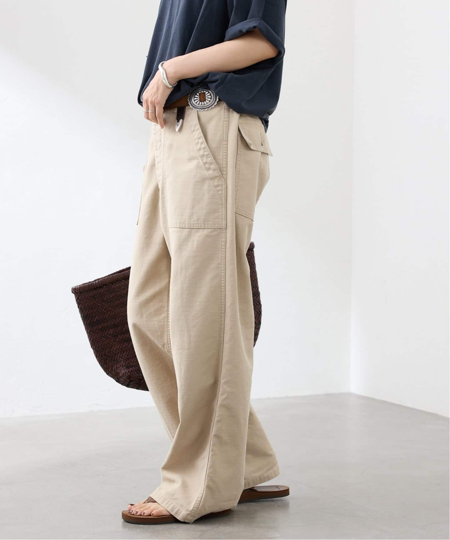 SLOBE IENA バックサテン カーブ ベイカー パンツ 36 SLOBE IENA バックサテンカーゴパンツ - メルカリ