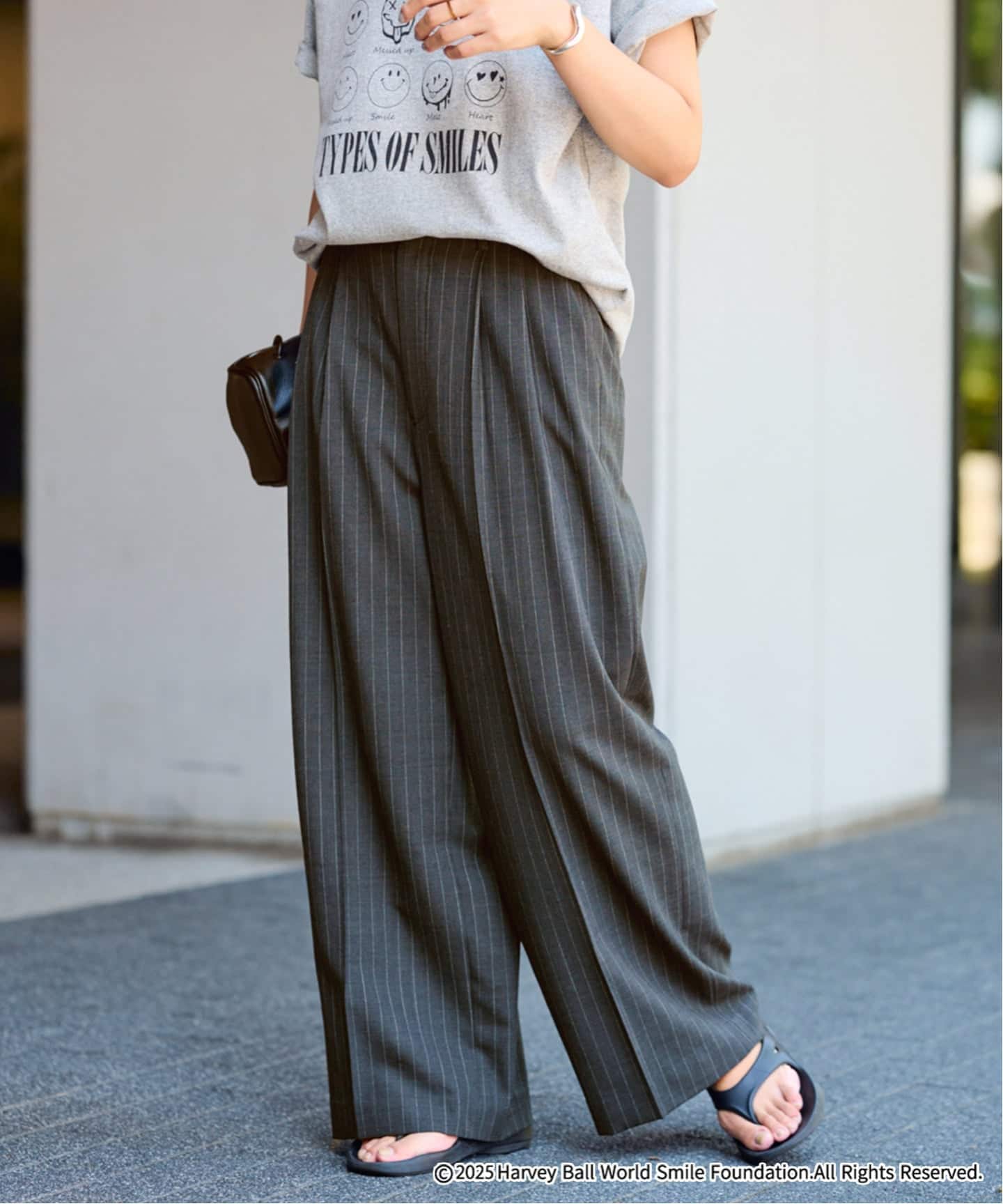 ウォッシャブルTWストライプタックワイドパンツ（スラックス