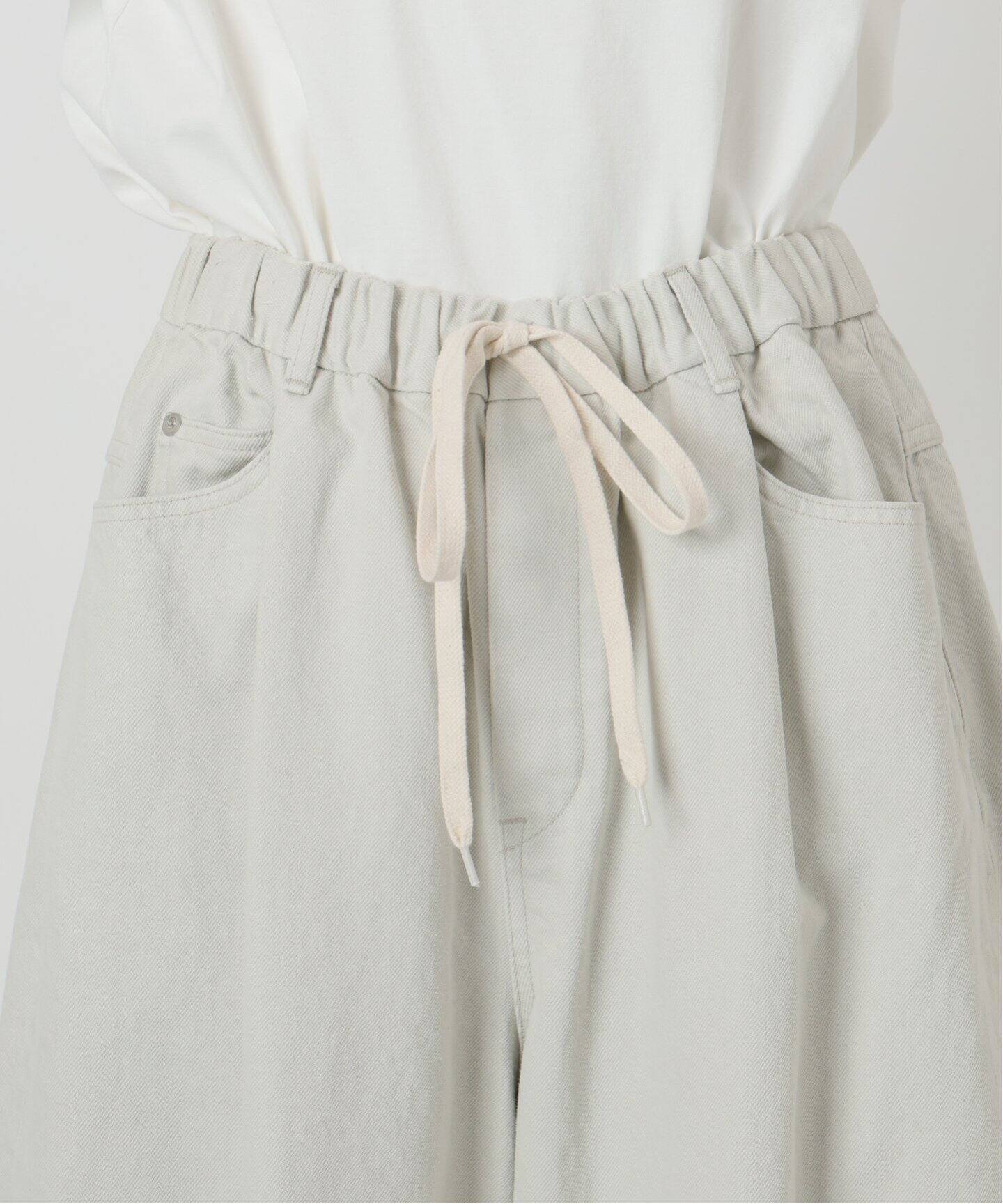 OUT OF FRAMe IvorySelvedgeデニムパンツ（デニムパンツ・ジーンズ