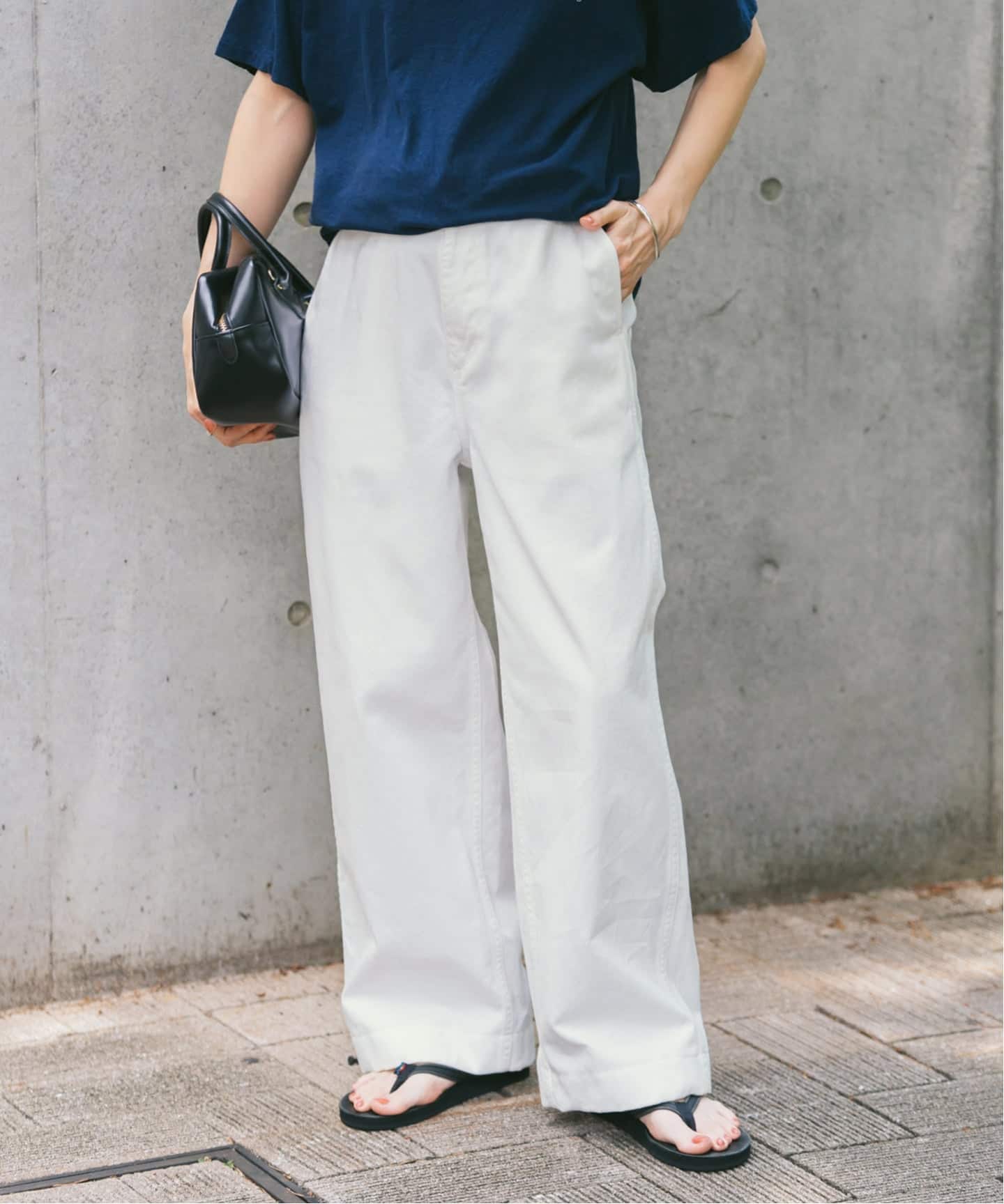 FRAMeWORK OVER SIZED CHINO パンツ　ベージュ FRAMeWORK（フレームワーク）の「OVER SIZED CHINO パンツ