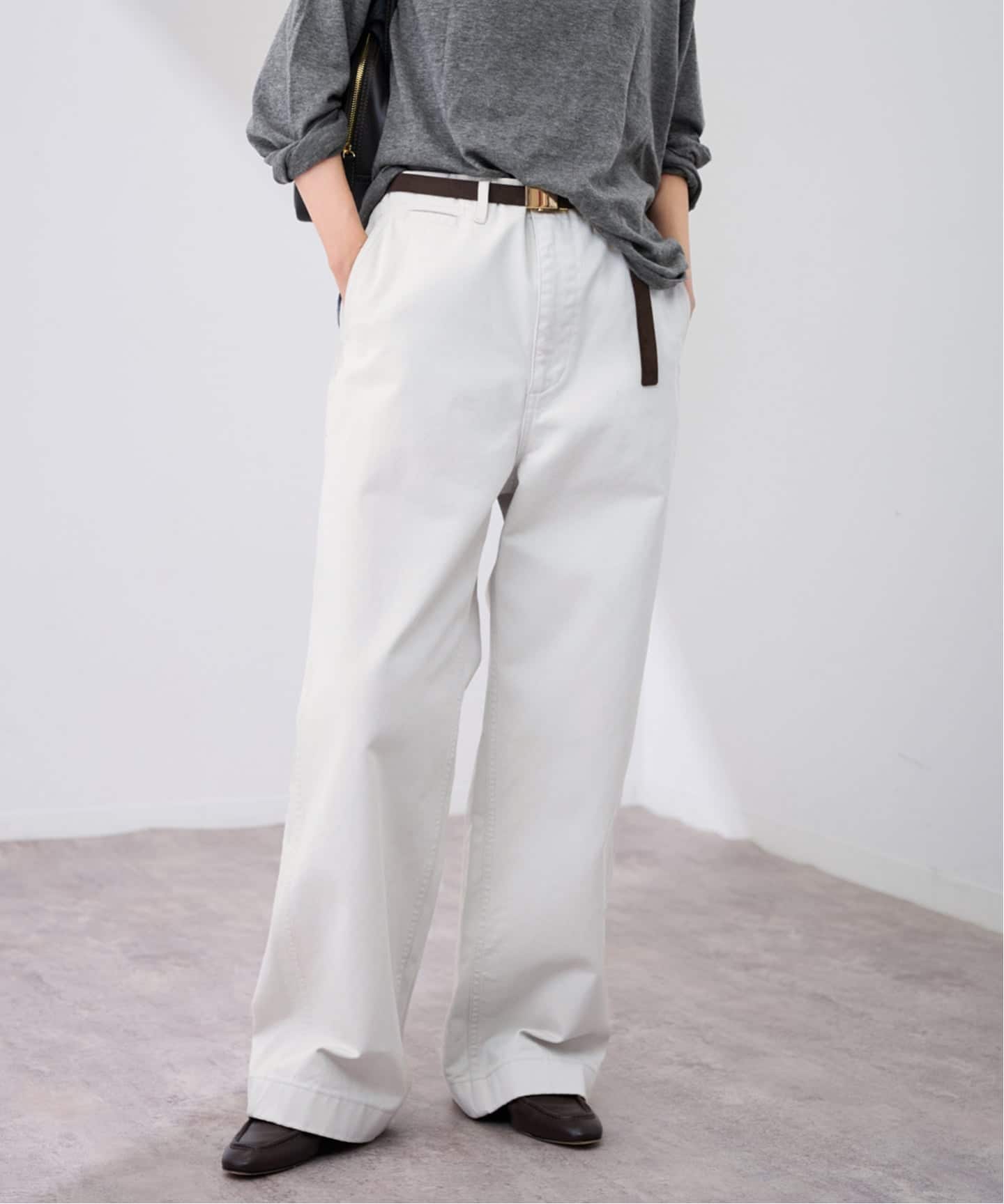 FRAMeWORK OVER SIZED CHINO パンツ　ベージュ FRAMeWORK（フレームワーク）の「OVER SIZED CHINO パンツ