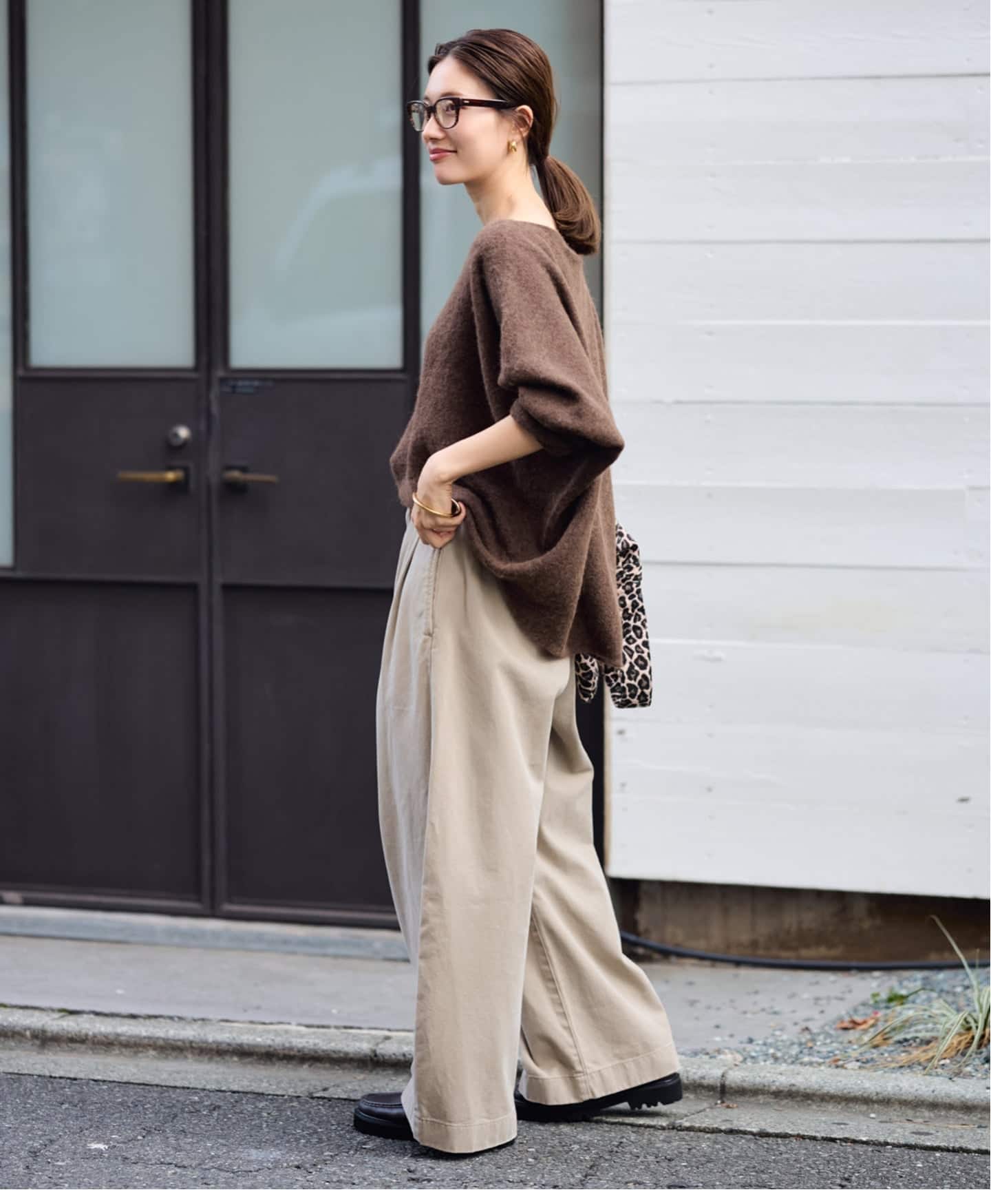 CHINO SLOUCHY パンツ（チノパンツ）｜FRAMeWORK（フレームワーク）の