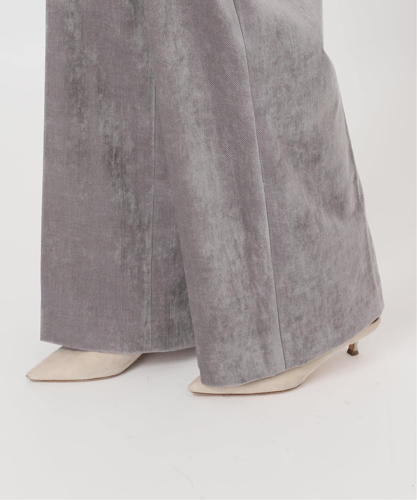 ソフトコーデュロイナローワイドパンツ（スラックス）｜NOBLE