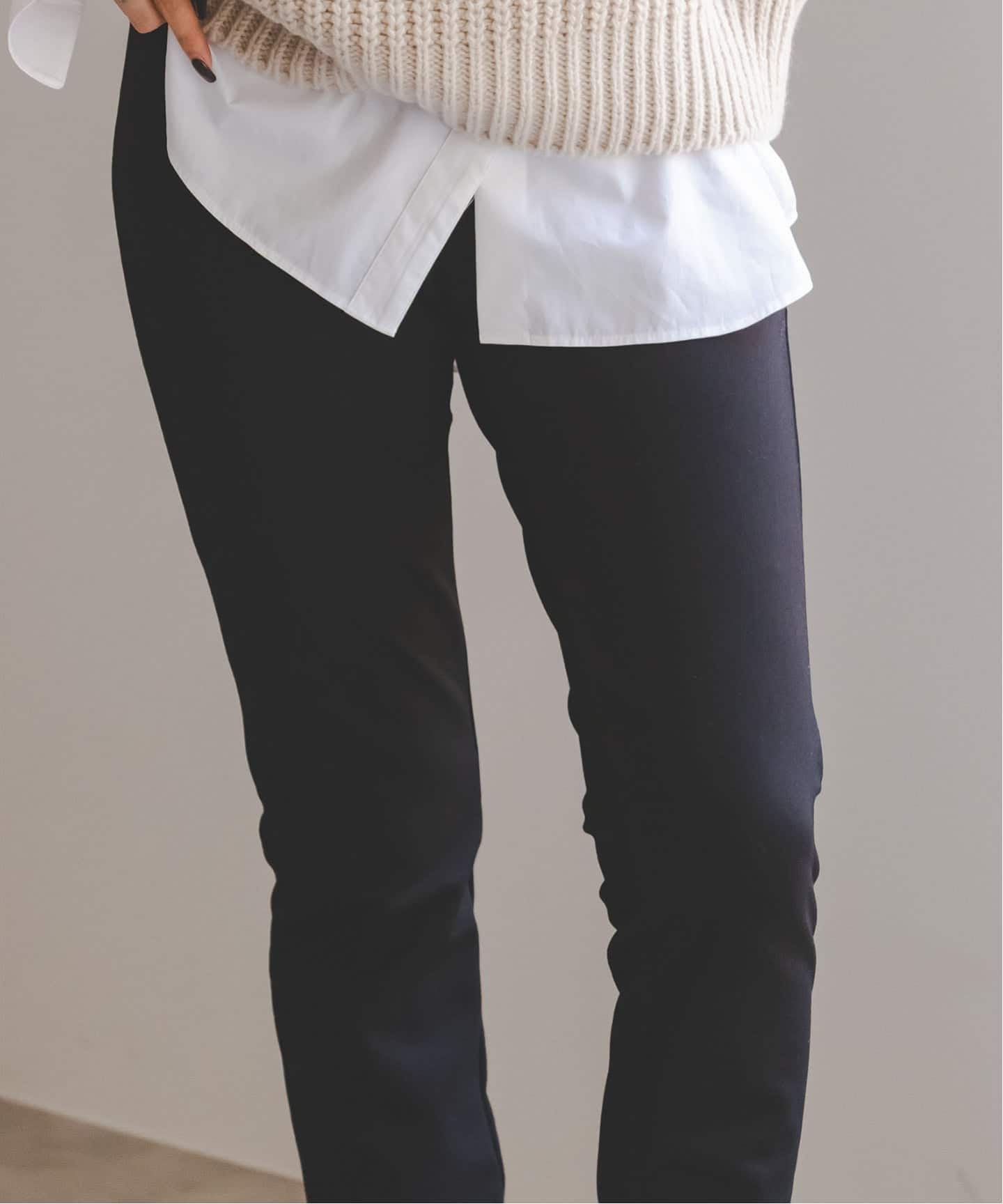 NOBLE✨ノーブル ストレッチフロントスリットパンツ　ブラック　36 Noble（ノーブル）の「○スリットテーパードパンツ◇（その他