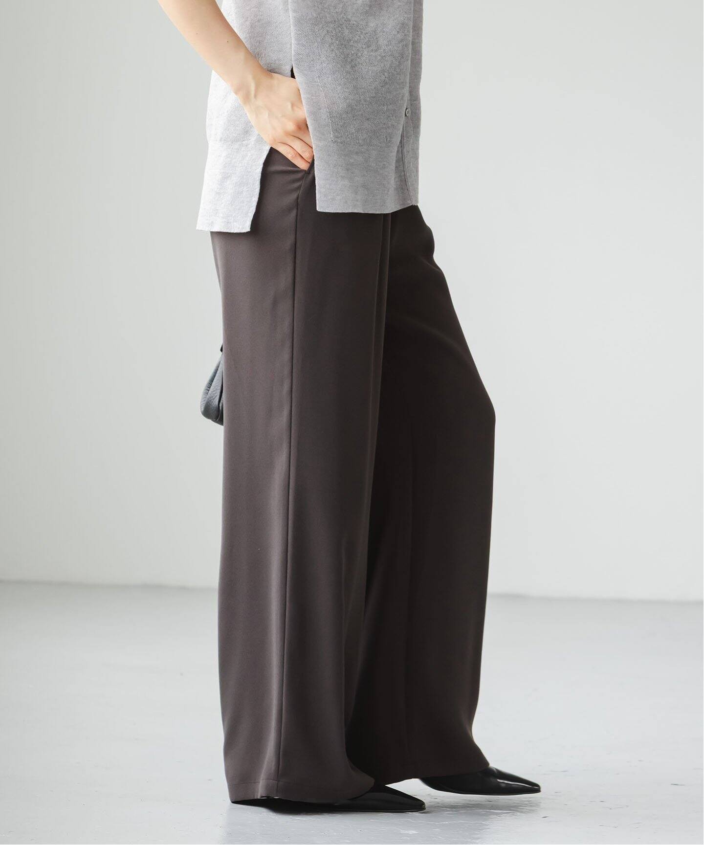 洗える】ライトジョーゼットドレープパンツ（スラックス）｜NOBLE