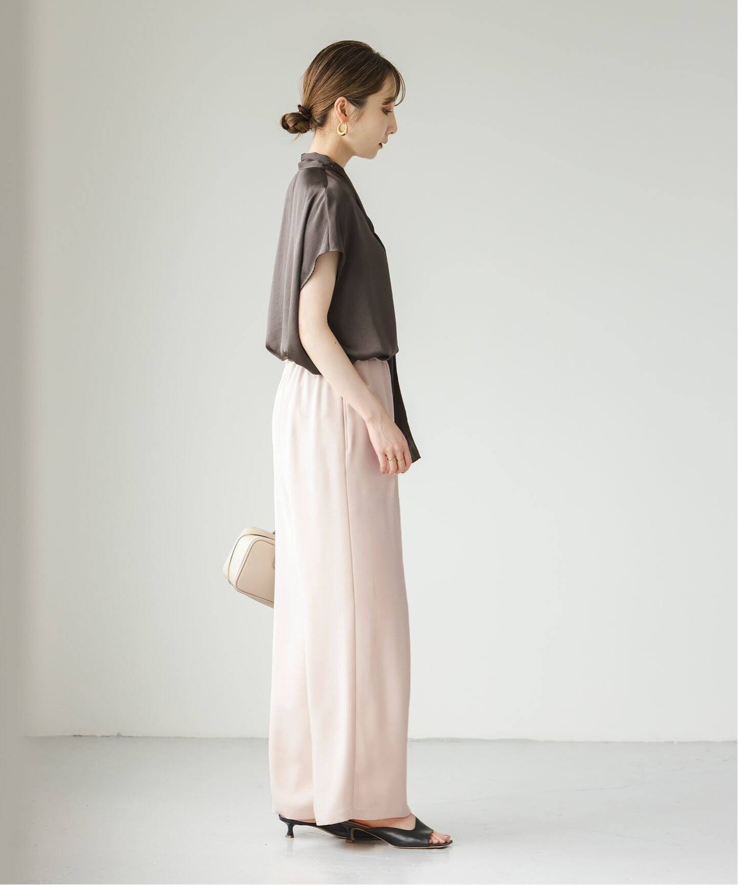 洗える】ライトジョーゼットドレープパンツ（スラックス）｜NOBLE