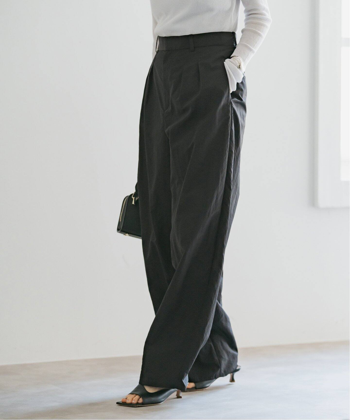 【試着のみ新品】Noble ナイロンタフタボリュームパンツ ナイロンタフタボリュームパンツ（その他パンツ）｜NOBLE