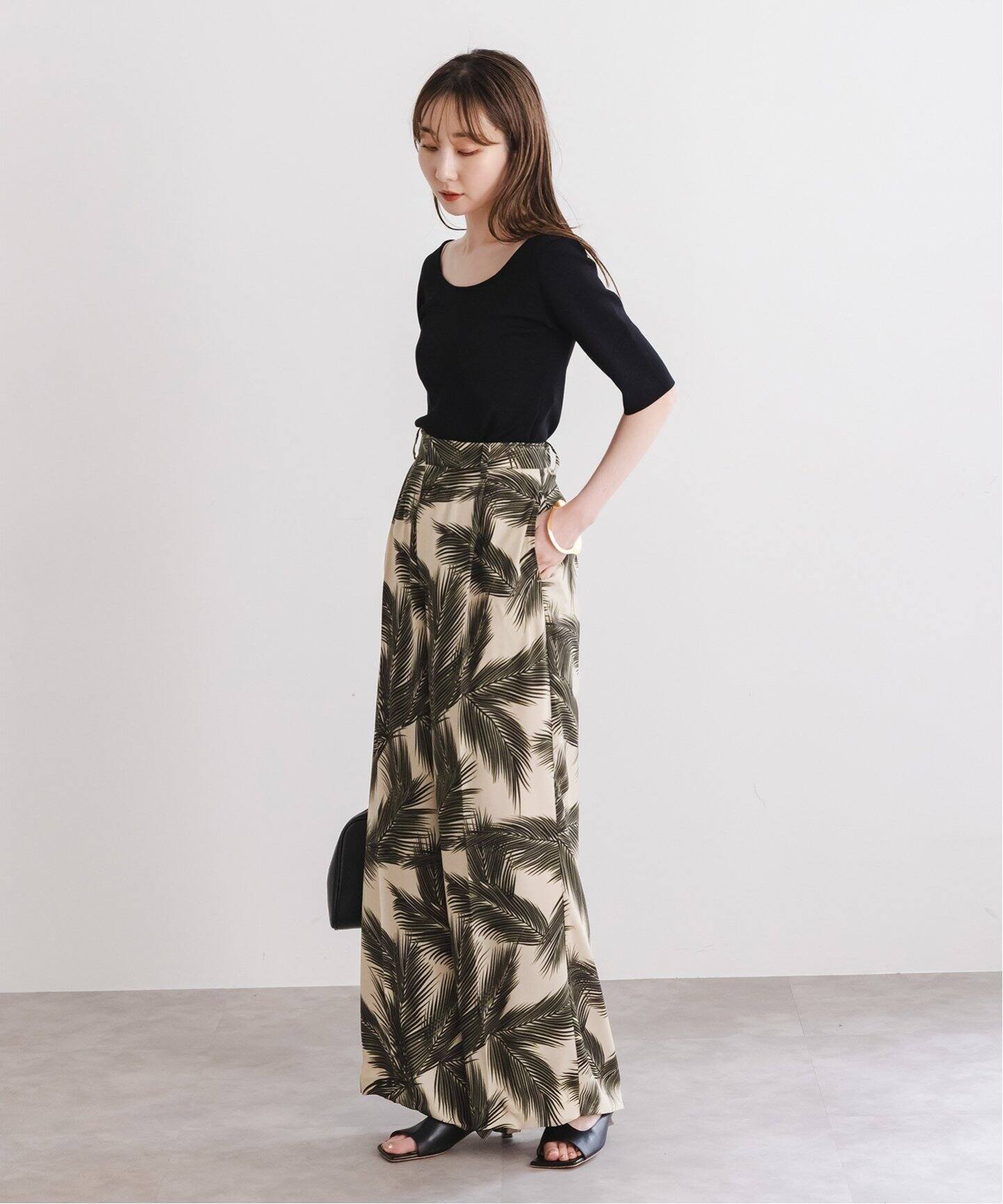 【裾上げ済み】Noble ペインティングプリントパンツ サイズ38 裾上げ済み】Noble ペインティングプリントパンツ サイズ38