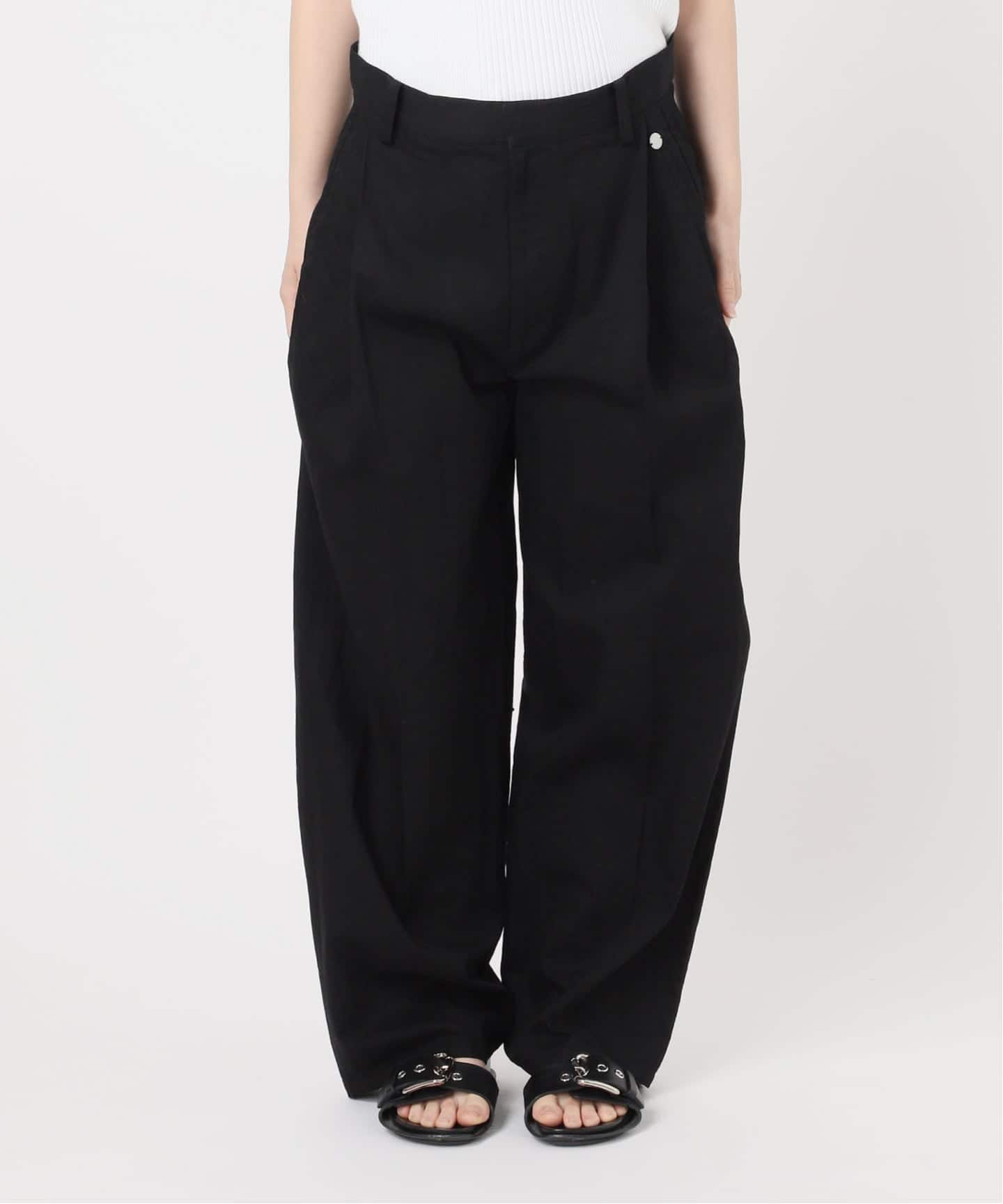 7OZ DENIM TUCK PANTS（デニムパンツ・ジーンズ）｜CALMER（カルメール