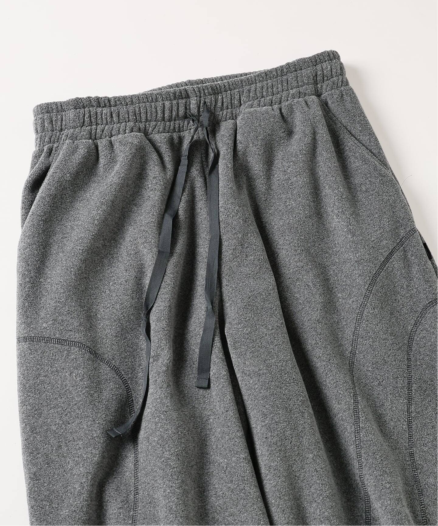 E. TanC E PRODUCED BY TANC TOKYO 25AW 日本製 POLARTEC SWEAT SEAMED PANTS ポーラテックスウェットシームパンツ 25030300961130 Free グレー EDIFICE フリース ボトムス【中古】【E. TanC】 E. TanC E PRODUCED BY TANC TOKYO 25AW 日本製 POLARTEC SWEAT SEAMED