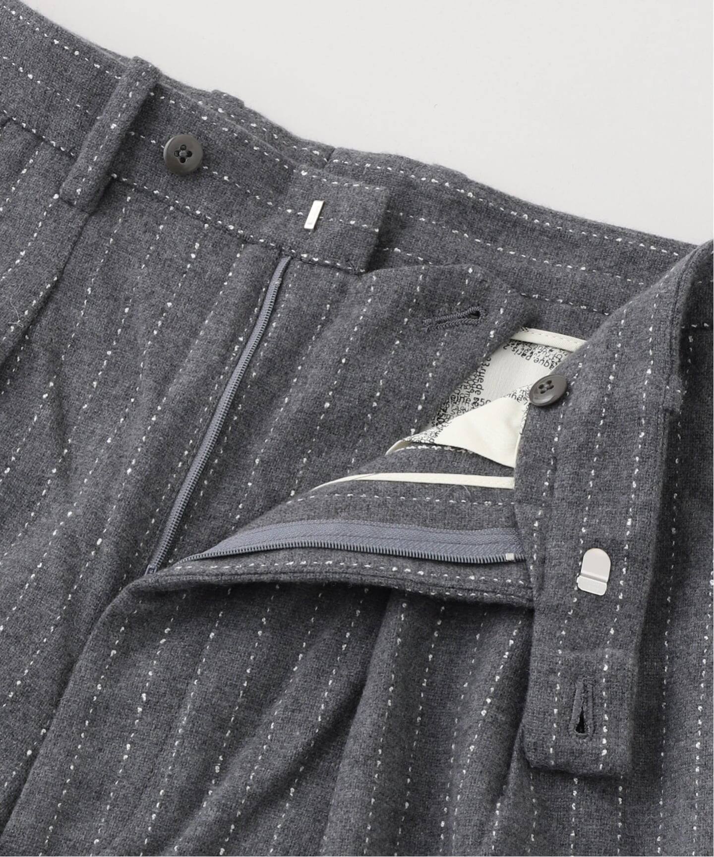 m's braque (エムズ ブラック) TUCK WIDE BUGGY パンツ(ストライプ